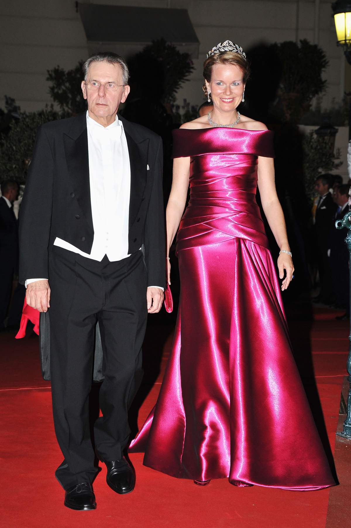 Il Presidente del CIO Jacques Rogge e la Duchessa di Brabant arrivano a una cena presso le Terrazze dell'Opera dopo il matrimonio dei Principi di Monaco, 2 luglio 2011 (Pascal Le Segretain/Getty Images)