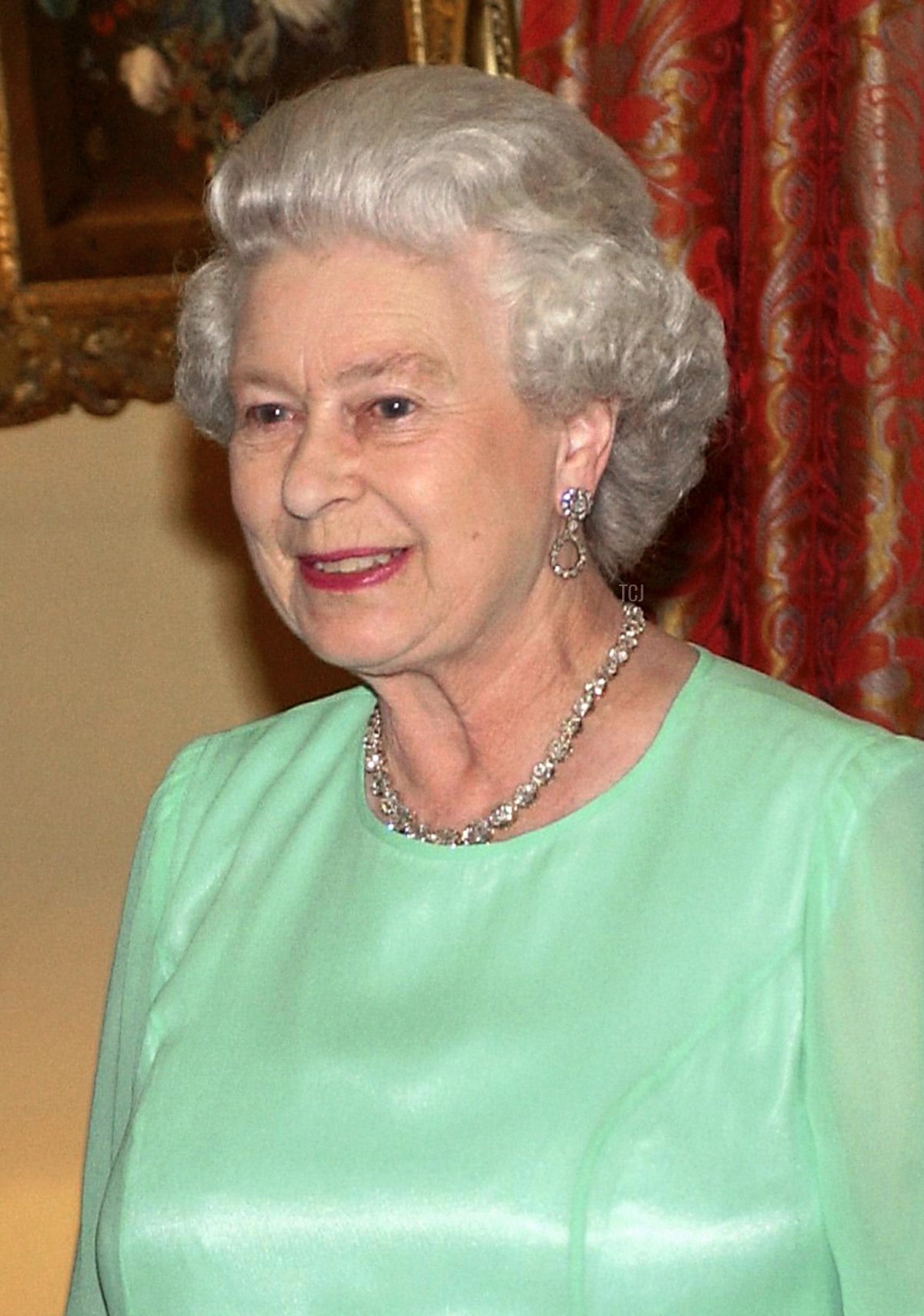 La Regina Elisabetta II partecipa a un banchetto a Spencer House a Londra, 2003