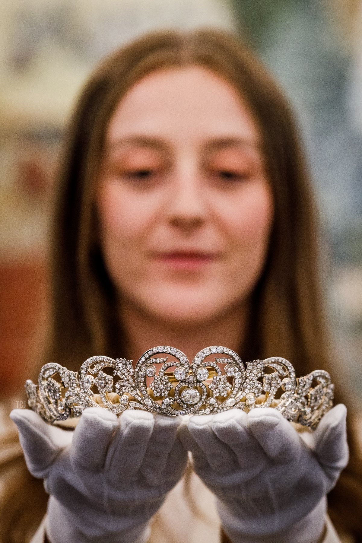 La Tiara Spencer, indossata dalla Principessa Diana nel giorno del suo matrimonio, in mostra da Sotheby's il 27 Maggio 2022 a Londra, Inghilterra