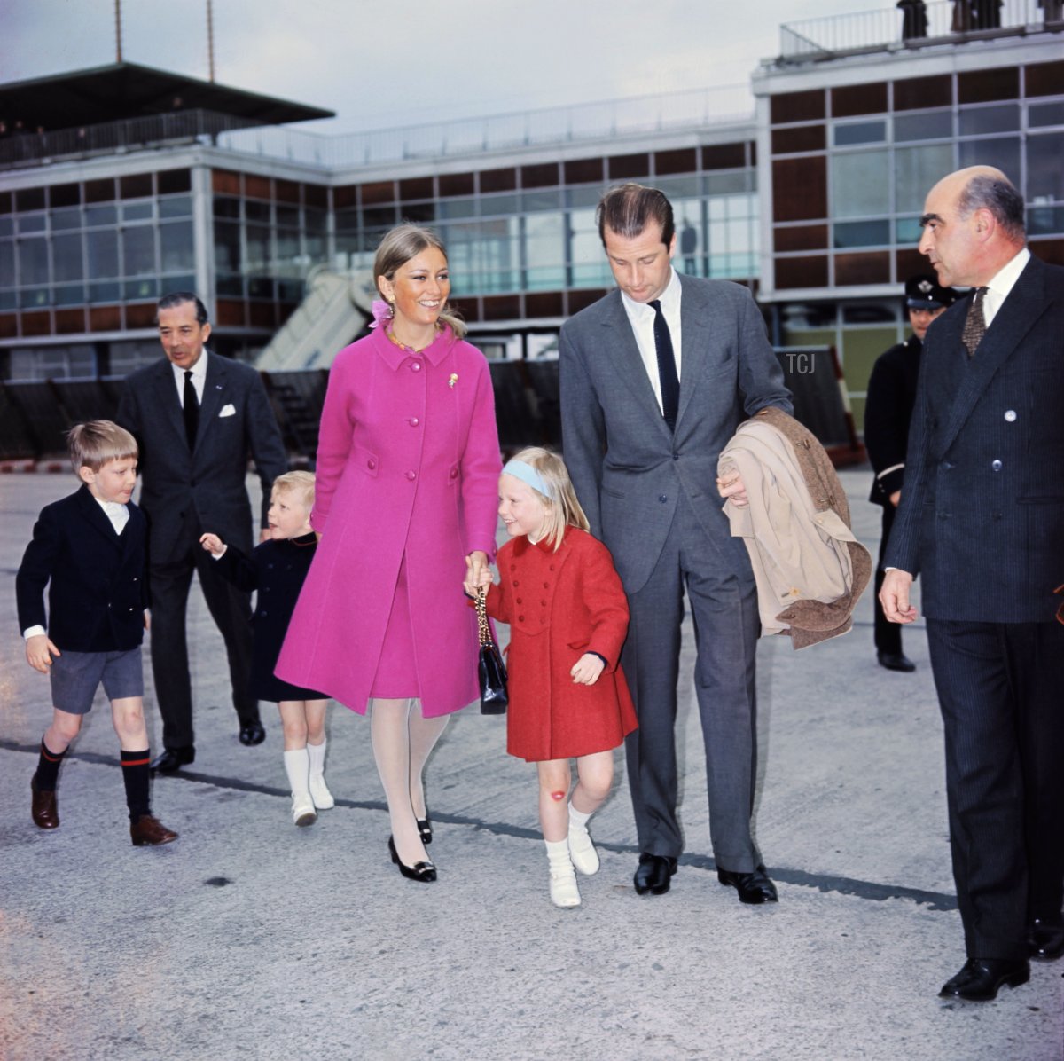 Un'immagine che mostra la famiglia del Re Alberto II del Belgio e della Regina Paola.