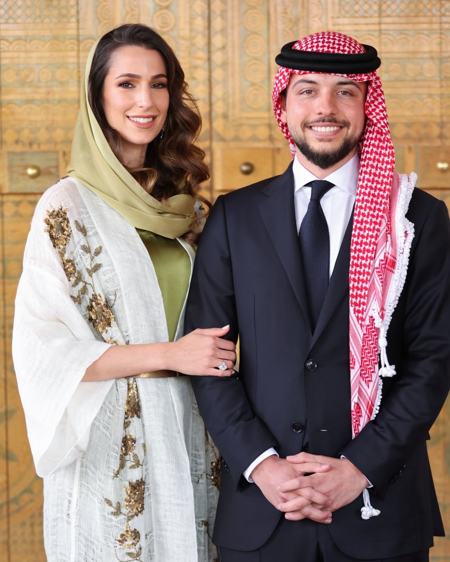 Durante il fidanzamento di Sua Altezza Reale il Principe Ereditario Al Hussein con la signorina Rajwa Khaled bin Musaed bin Saif bin Abdulaziz Al Saif, a Riyadh, in presenza delle Loro Maestà il Re Abdullah II e la Regina Rania