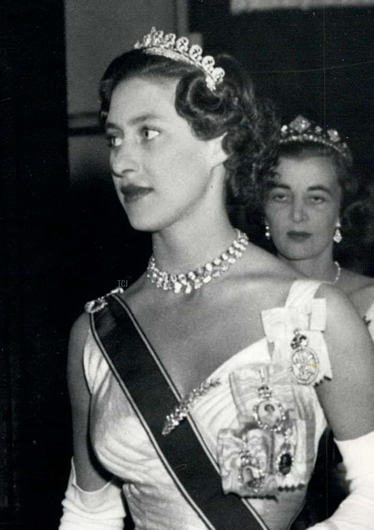 La Principessa Margaret arriva all'Opera House di Covent Garden ieri sera, per la Performance di Gala tenuta in onore del Re Gustavo e della Regina Louise di Svezia, 1954