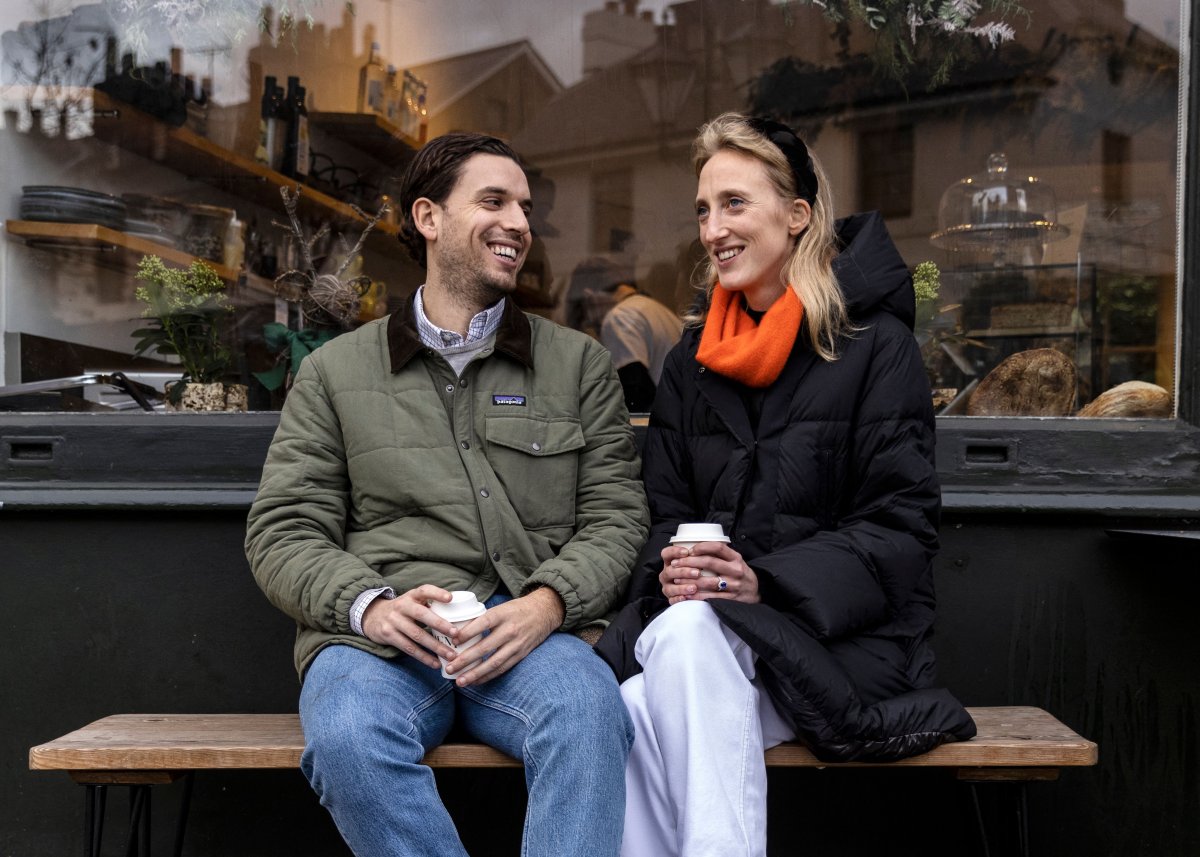 La Principessa Maria Laura del Belgio e il suo futuro marito William Isvy posano per il fotografo dopo aver annunciato il loro matrimonio