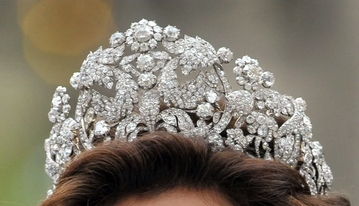 La Regina Silvia di Svezia partecipa al matrimonio di sua figlia maggiore, la Principessa Vittoria, con Daniel Westling a Stoccolma il 19 giugno 2010 (Pascal Le Segretain/Getty Images)