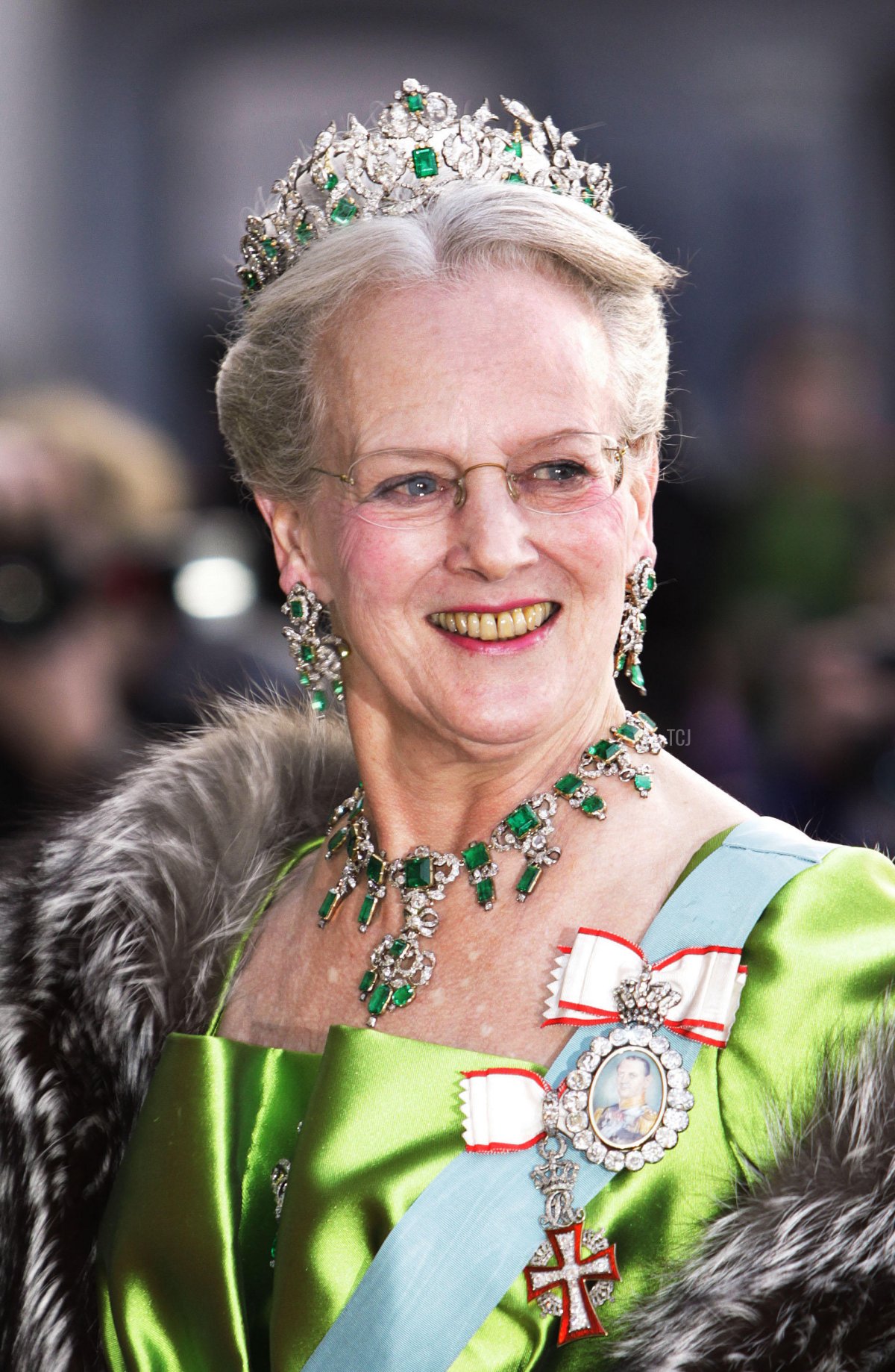 La Regina Margrethe di Danimarca arriva il 15 aprile 2010 al Teatro Reale di Copenaghen per assistere a un gala speciale in suo onore per celebrare il suo 70° compleanno