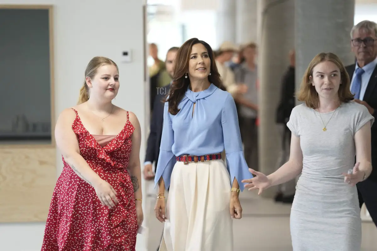 La Principessa ereditaria Mary di Danimarca visita mentre inaugura il Campus UC SYD Kolding il 6 settembre 2022 a Kolding, Danimarca