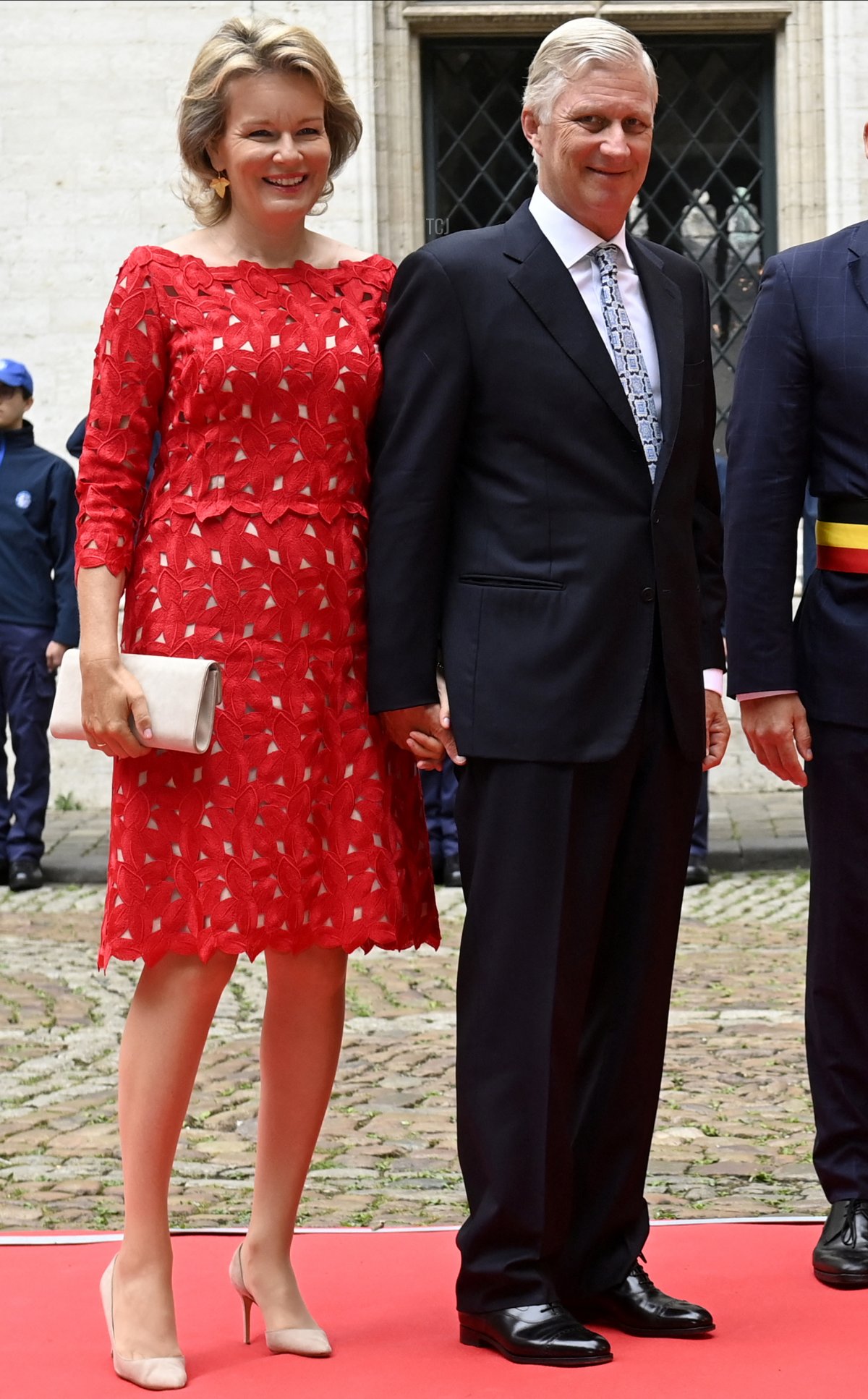 La Regina Mathilde del Belgio e il Re Philippe del Belgio arrivano al Municipio per il matrimonio ufficiale della Principessa Maria-Laura del Belgio e William Isvy a Bruxelles il 10 settembre 2022