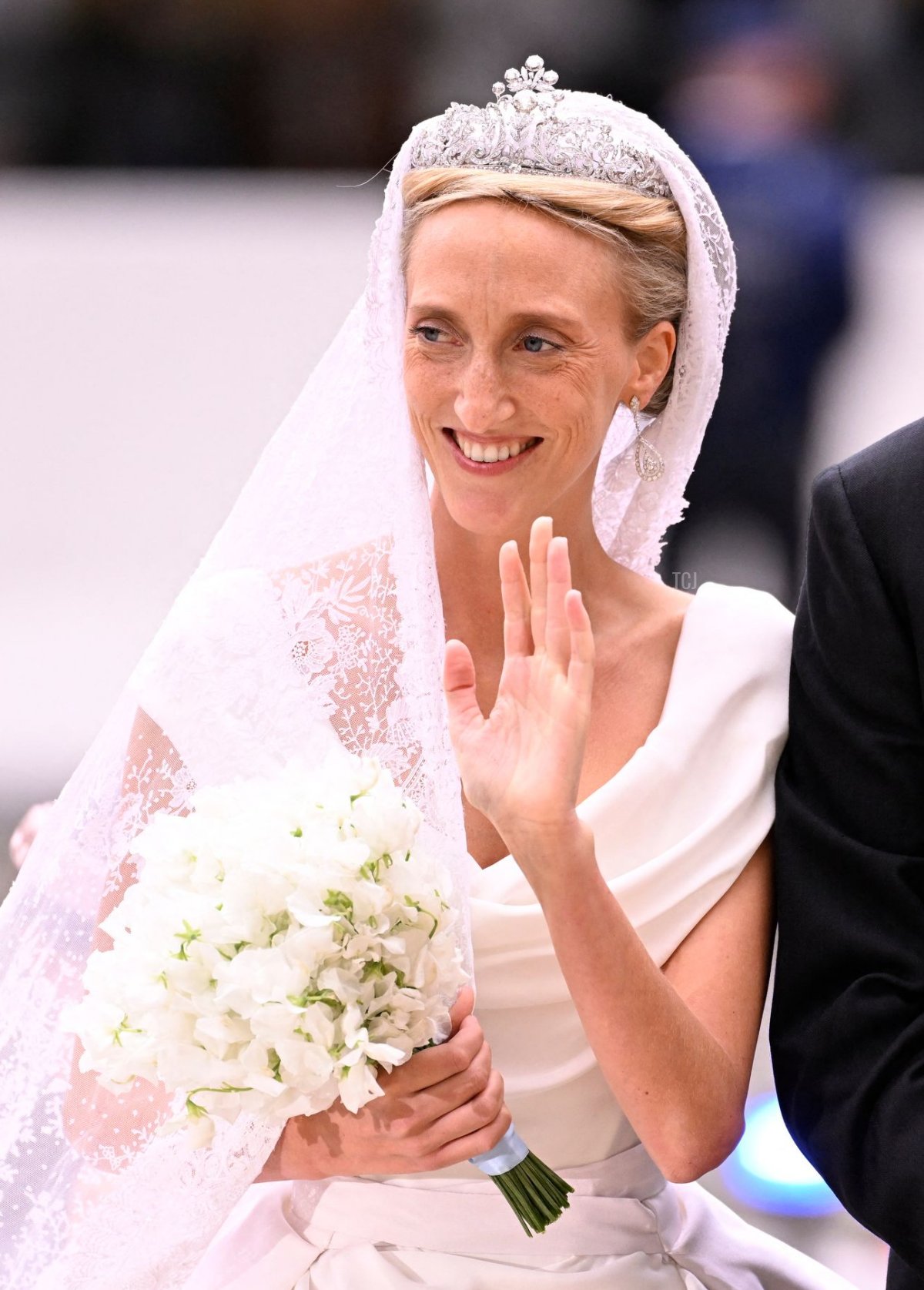 La Principessa Maria Laura e suo padre, il Principe Lorenz del Belgio, arrivano alla cerimonia di matrimonio di Maria-Laura del Belgio e William Isvy, presso la Cattedrale di San Michele e San Gudula, sabato 10 settembre 2022, a Bruxelles