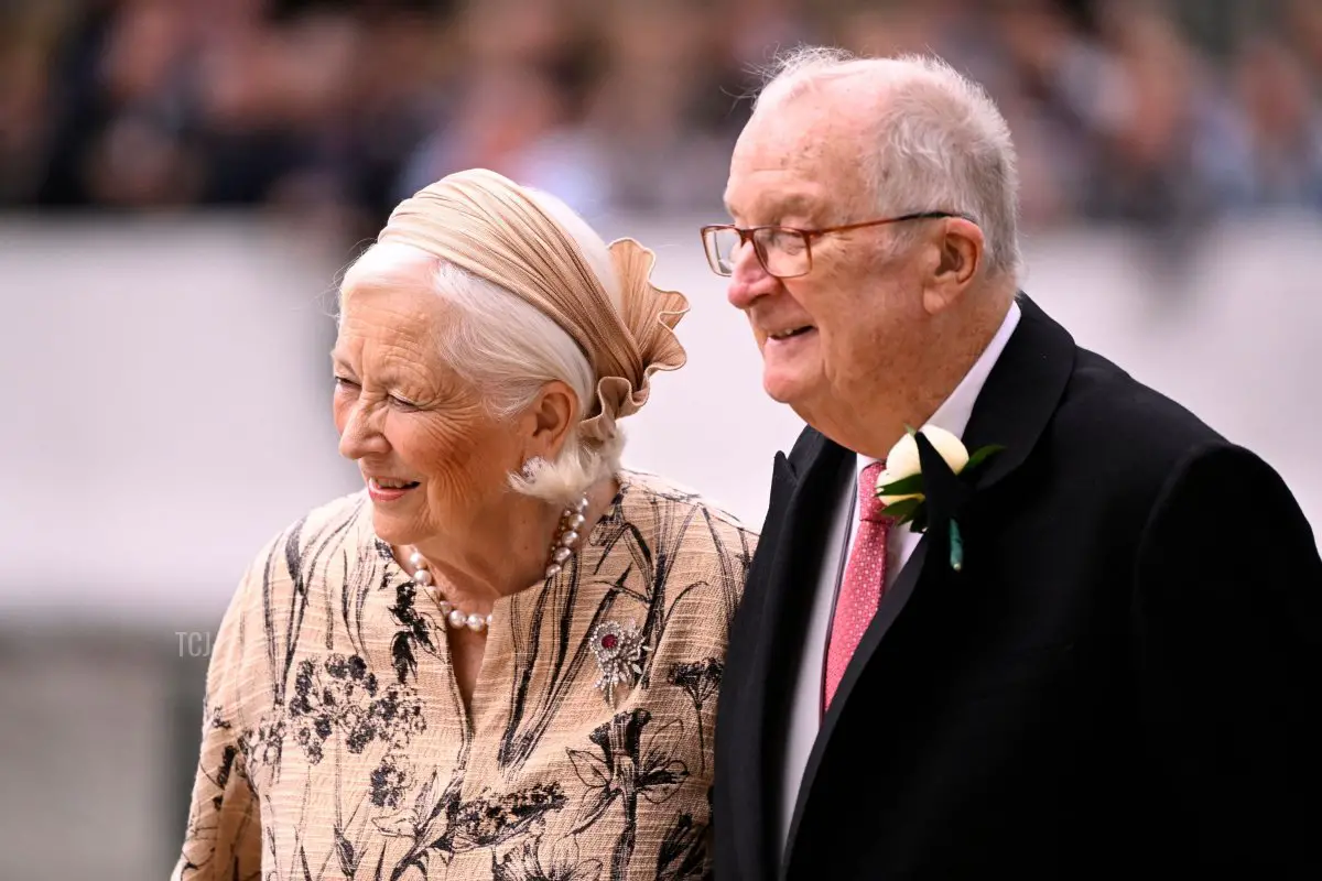 La Regina Paola del Belgio e il Re Alberto II del Belgio fotografati durante l'arrivo per la cerimonia di matrimonio della Principessa Maria-Laura del Belgio e William Isvy, presso la Cattedrale di San Michele e San Gudula, sabato 10 settembre 2022, a Bruxelles