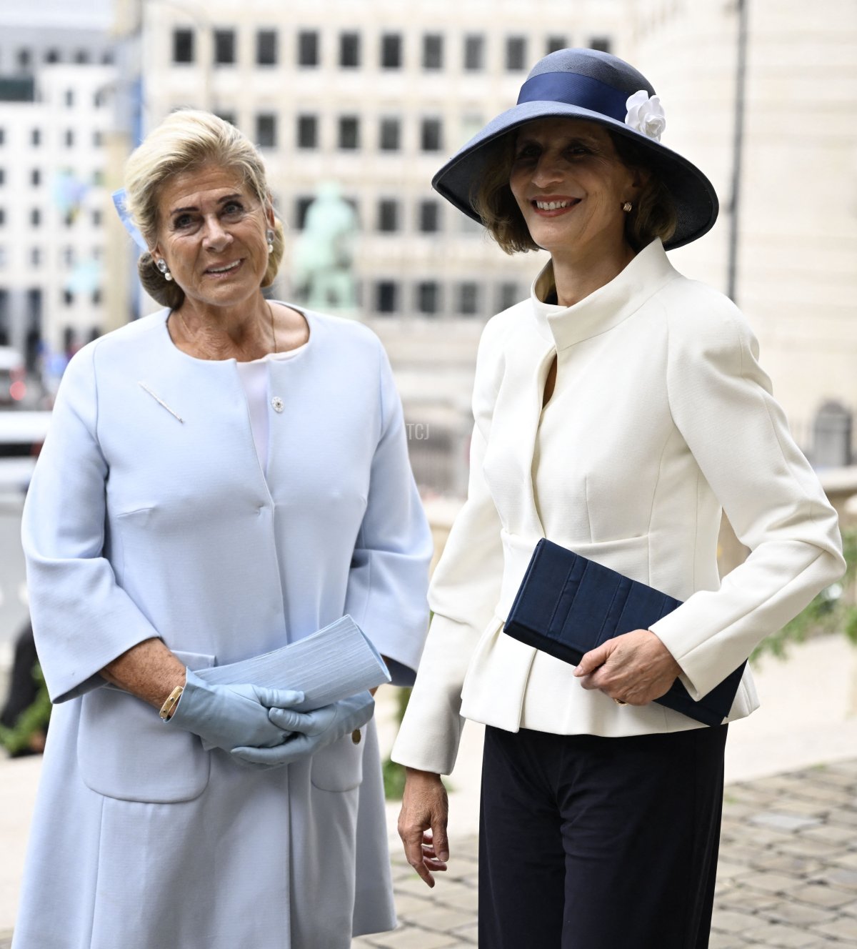 La Principessa Léa (vedova del Principe Alexandre del Belgio) e la Principessa Maria Esmeralda del Belgio fotografate durante l'arrivo per la cerimonia di matrimonio della Principessa Maria-Laura del Belgio e William Isvy, presso la Cattedrale di San Michele e San Gudula, sabato 10 settembre 2022, a Bruxelles