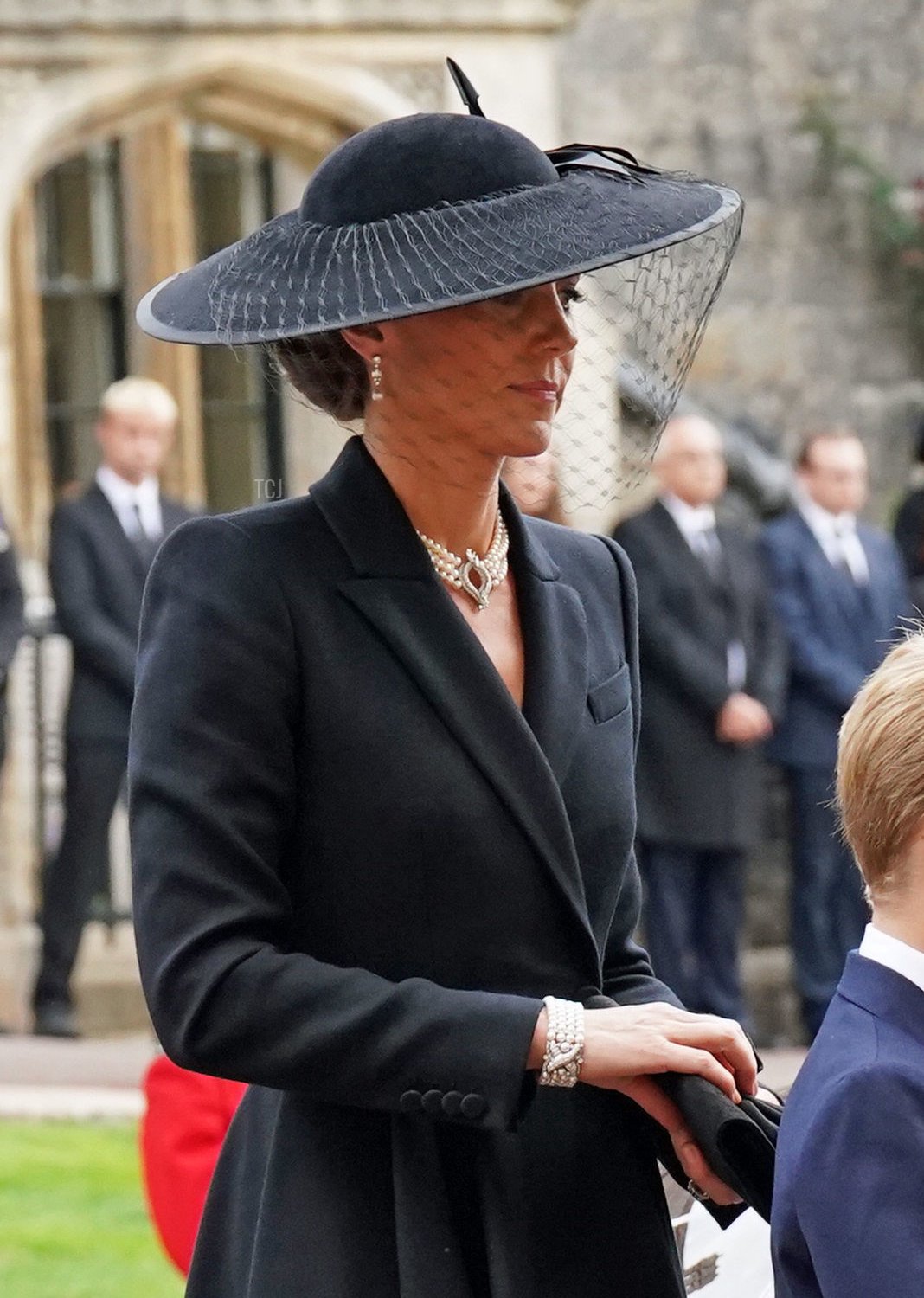 La Principessa di Galles e il Principe George arrivano al Servizio di Commiato per la Regina Elisabetta II tenutosi nella Cappella di San Giorgio al Castello di Windsor il 19 settembre 2022 a Windsor, Inghilterra (Kirsty O'Connor - WPA Pool/Getty Images)