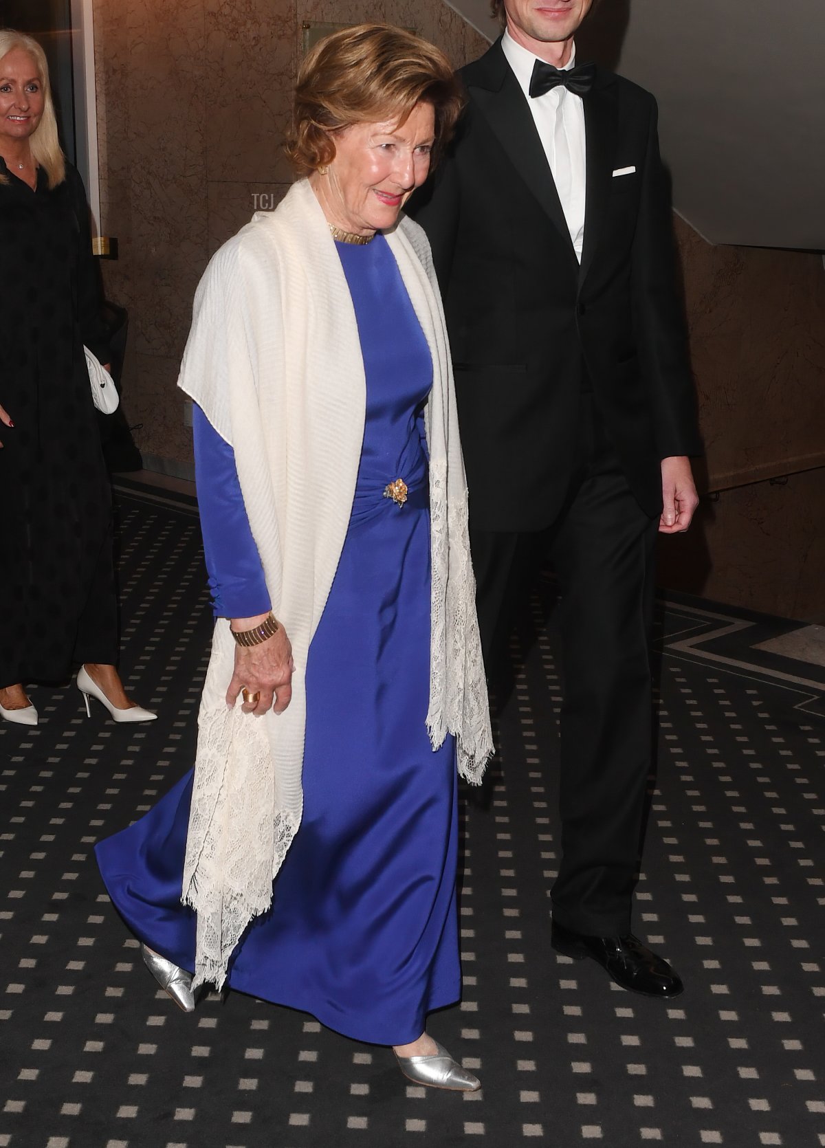 La regina Sonja di Norvegia arriva al Grand Hotel mentre la regina Margrethe di Danimarca riceve il Nordic Association's Language Award il 26 settembre 2022 a Oslo, Norvegia