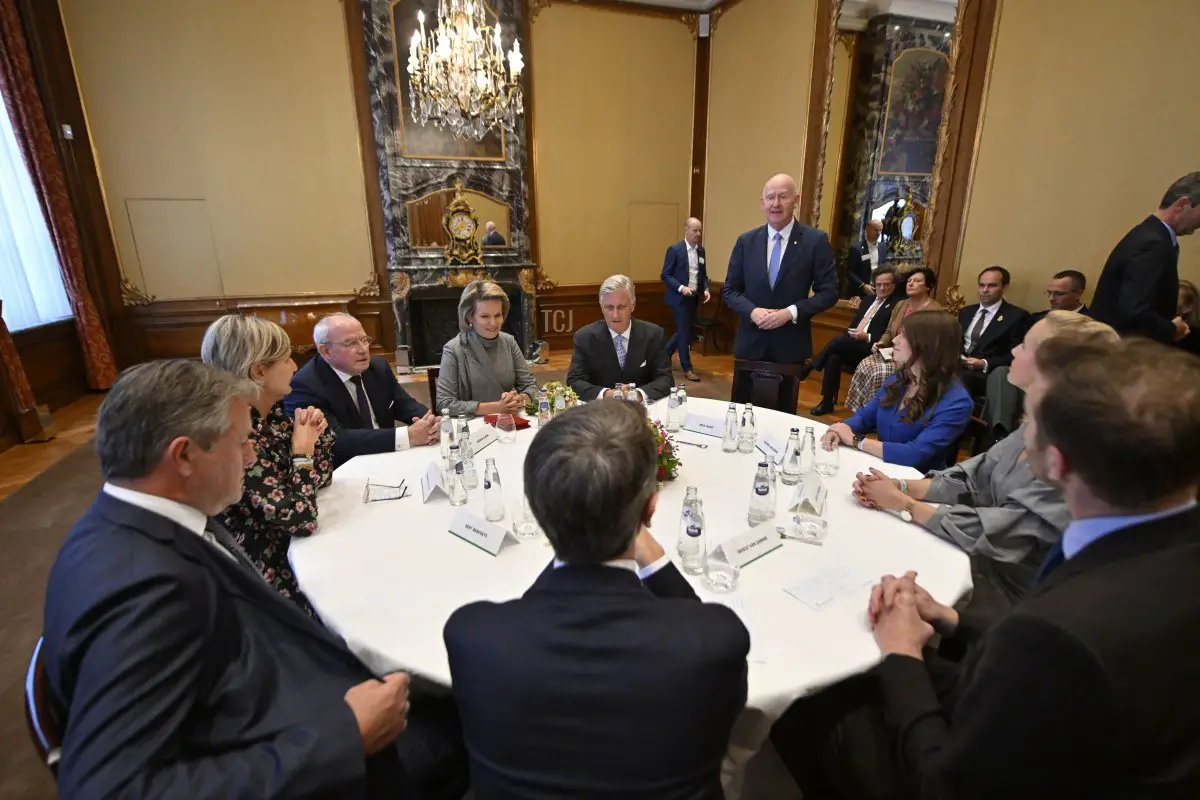 Max Jadot, CEO and Chairman of BNP Paribas Fortis, welcomed Queen Mathilde and King Philippe during their visit to the new bank headquarters in Brussels on September 28, 2022