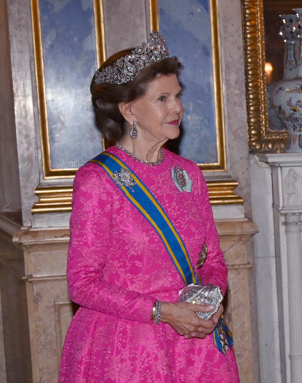 La Regina Silvia di Svezia, la Regina Maxima dei Paesi Bassi, il Re Willem-Alexander dei Paesi Bassi e il Re Carl Gustaf di Svezia posano per una foto prima di una cena di gala al Palazzo Reale di Stoccolma, Svezia, il 11 ottobre 2022