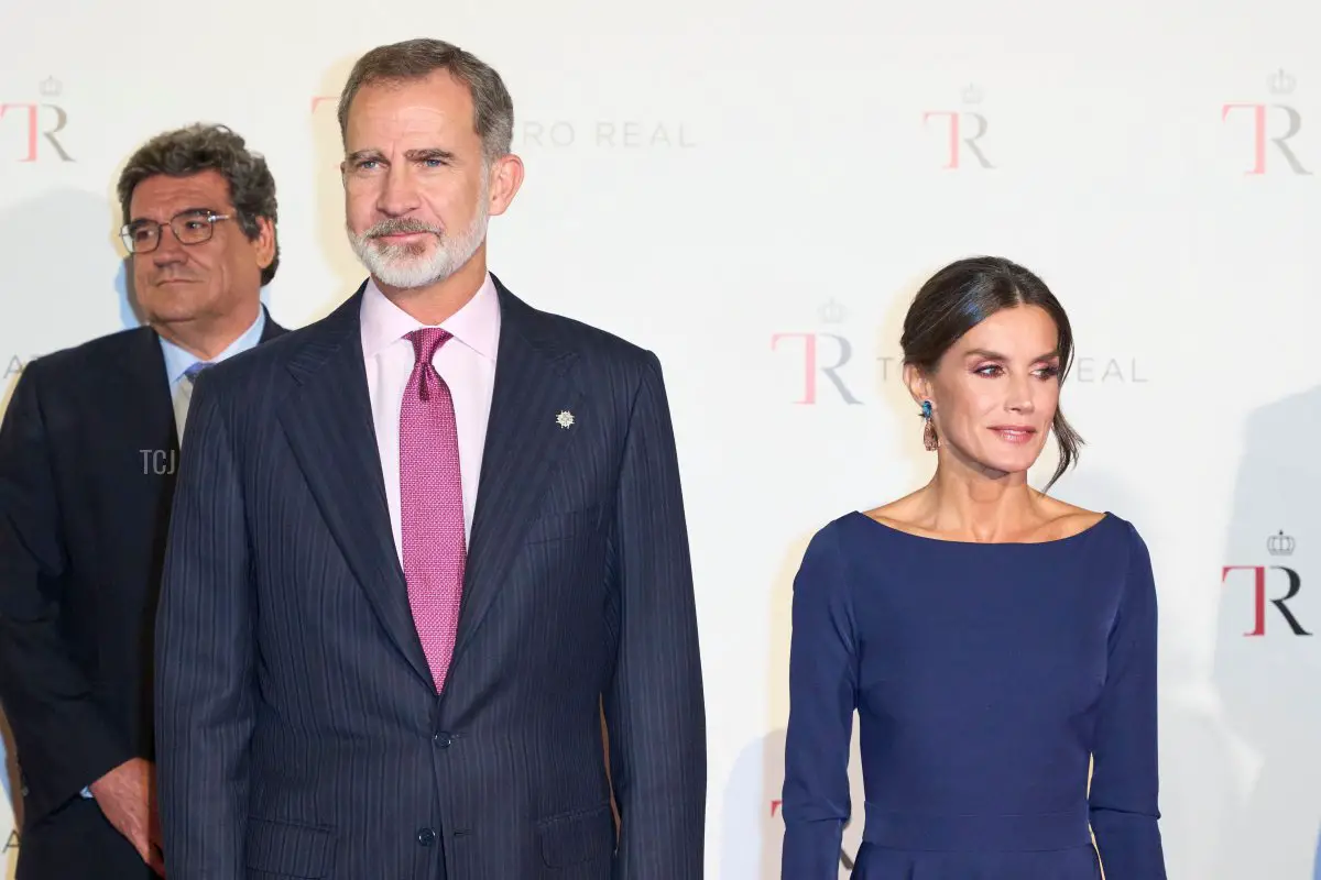 Il re Felipe VI di Spagna e la regina Letizia di Spagna partecipano all'inaugurazione della stagione 2022/2023 al Teatro Reale il 24 ottobre 2022 a Madrid, Spagna