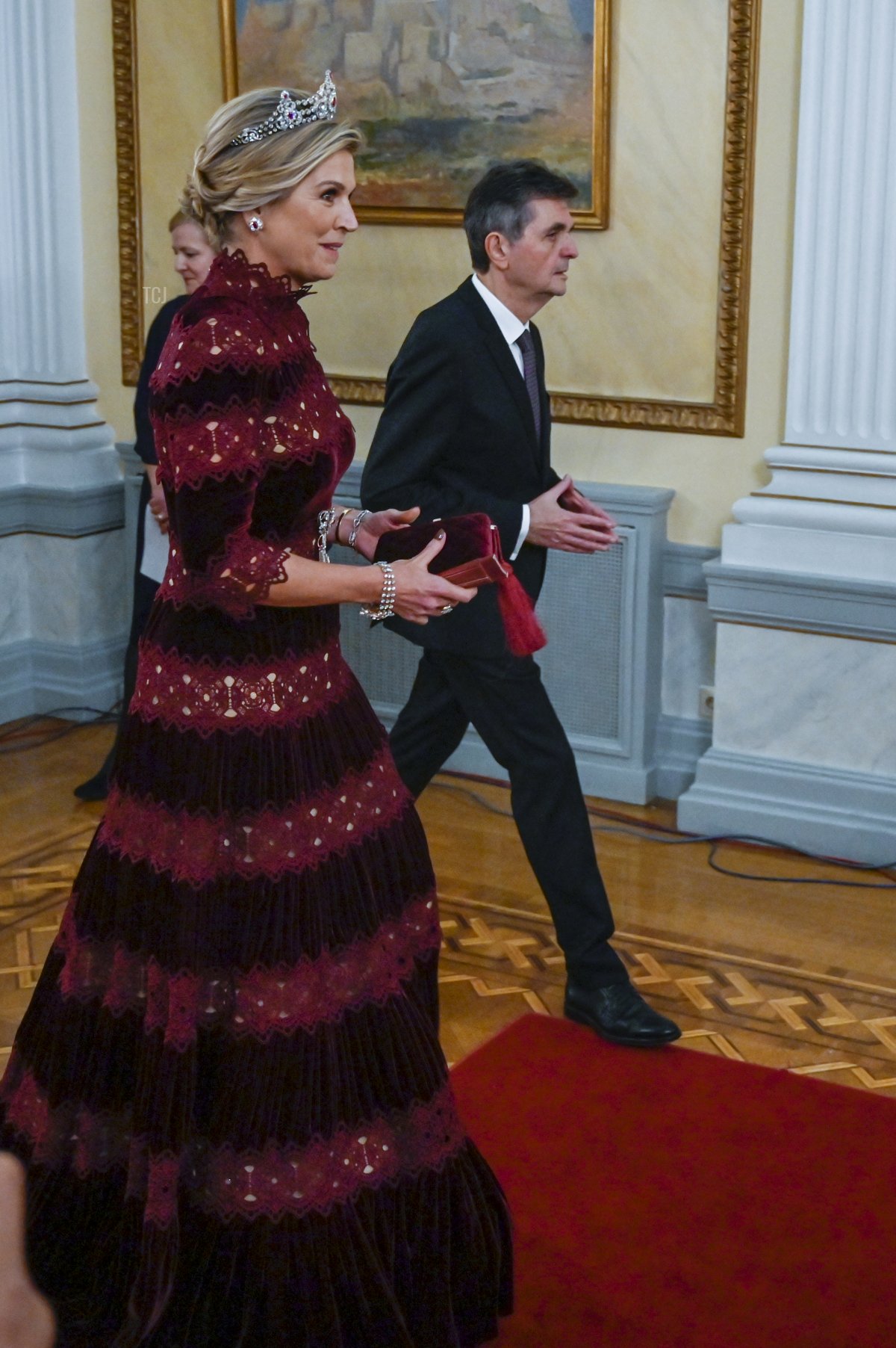 La Regina Maxima dei Paesi Bassi partecipa alla cena ufficiale ospitata dal Presidente della Repubblica al Palazzo Presidenziale il 31 ottobre 2022 ad Atene.