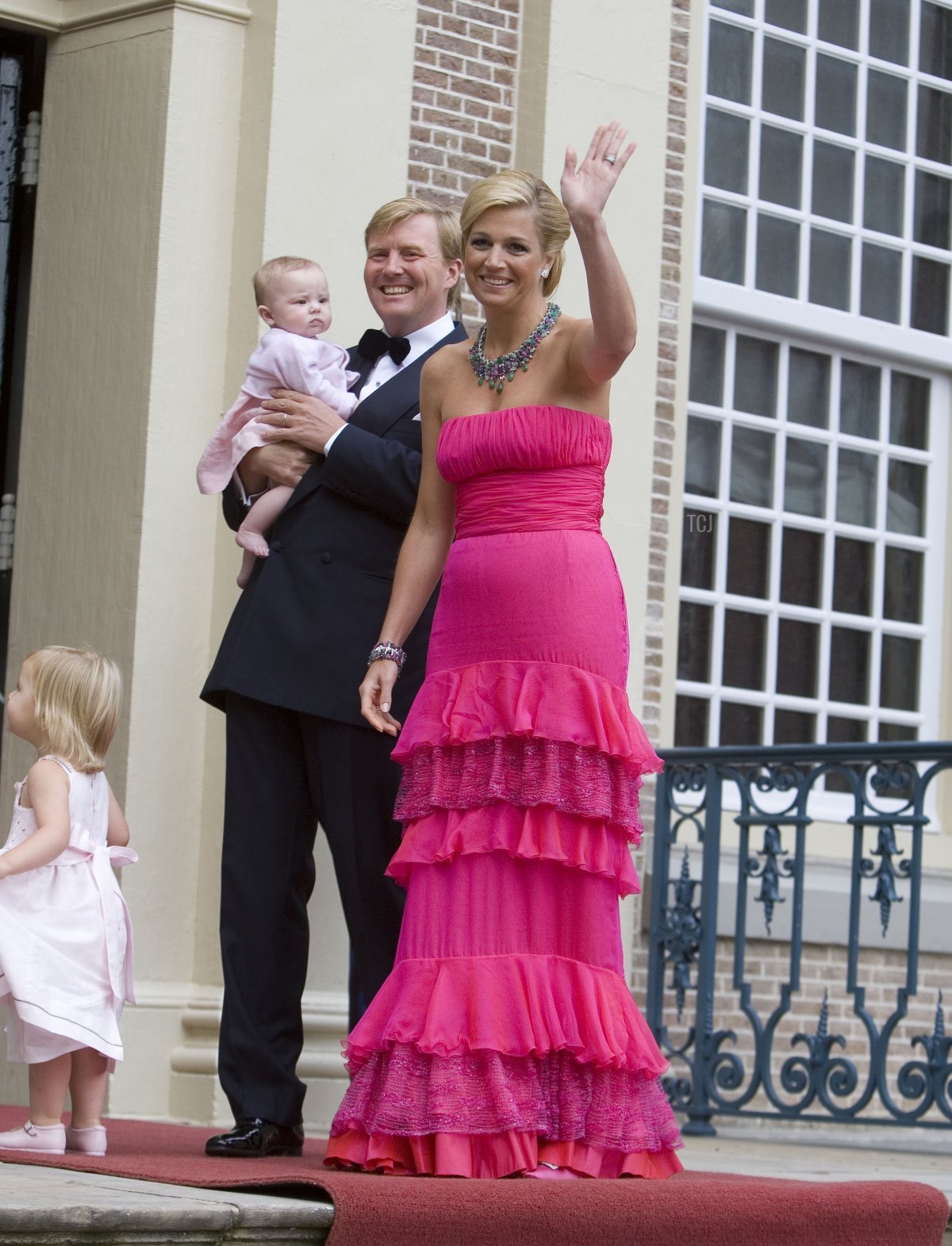 Dutch Princess Maxima and Dutch Crown Prince Willem Alexander holding Princess Ariane arrive to attend celebrations marking his 40th birthday at the Loo Palace on September 1, 2007 in Apeldoorn, The Netherlands