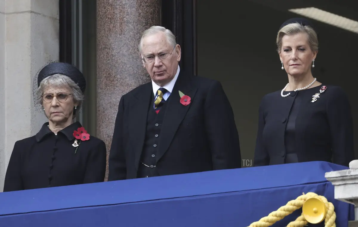 Birgitte, Duchessa di Gloucester, Principe Richard, Duca di Gloucester, e Sophie, Contessa di Wessex partecipano al Servizio Nazionale di Remembrance al Cenotaph il 13 novembre 2022 a Londra, Inghilterra