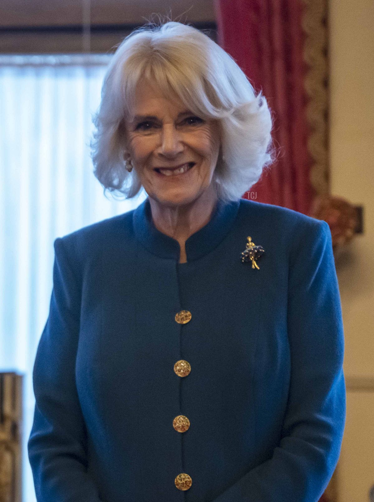 Camilla, Queen Consort presents Mikhail Baryshnikov with The Queen Elizabeth II Coronation Award, Royal Academy of Dance's (RAD) highest honour, in recognition of his immense contribution to ballet and the wider world of dance at Buckingham Palace on November 16, 2022 in London, England