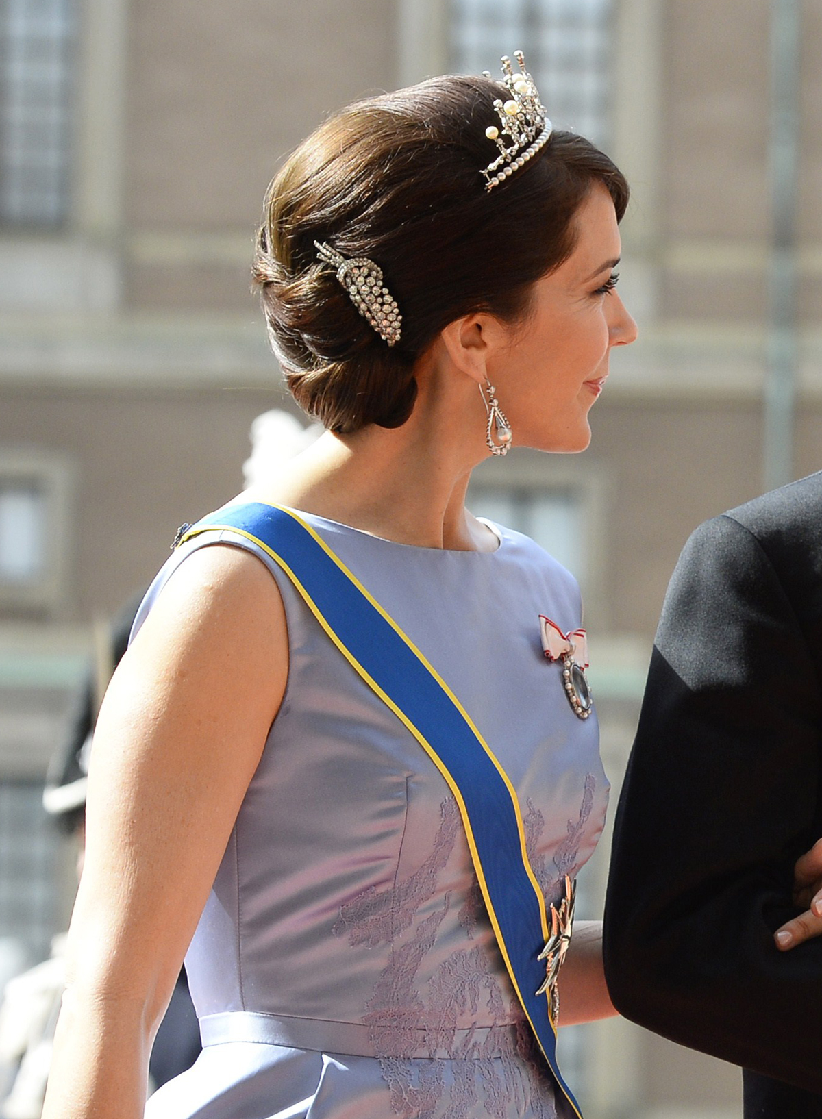 La Principessa ereditaria Mary di Danimarca partecipa al matrimonio reale del Principe Carl Filippo e della Principessa Sofia a Stoccolma il 13 giugno 2015 (JONATHAN NACKSTRAND/AFP via Getty Images)