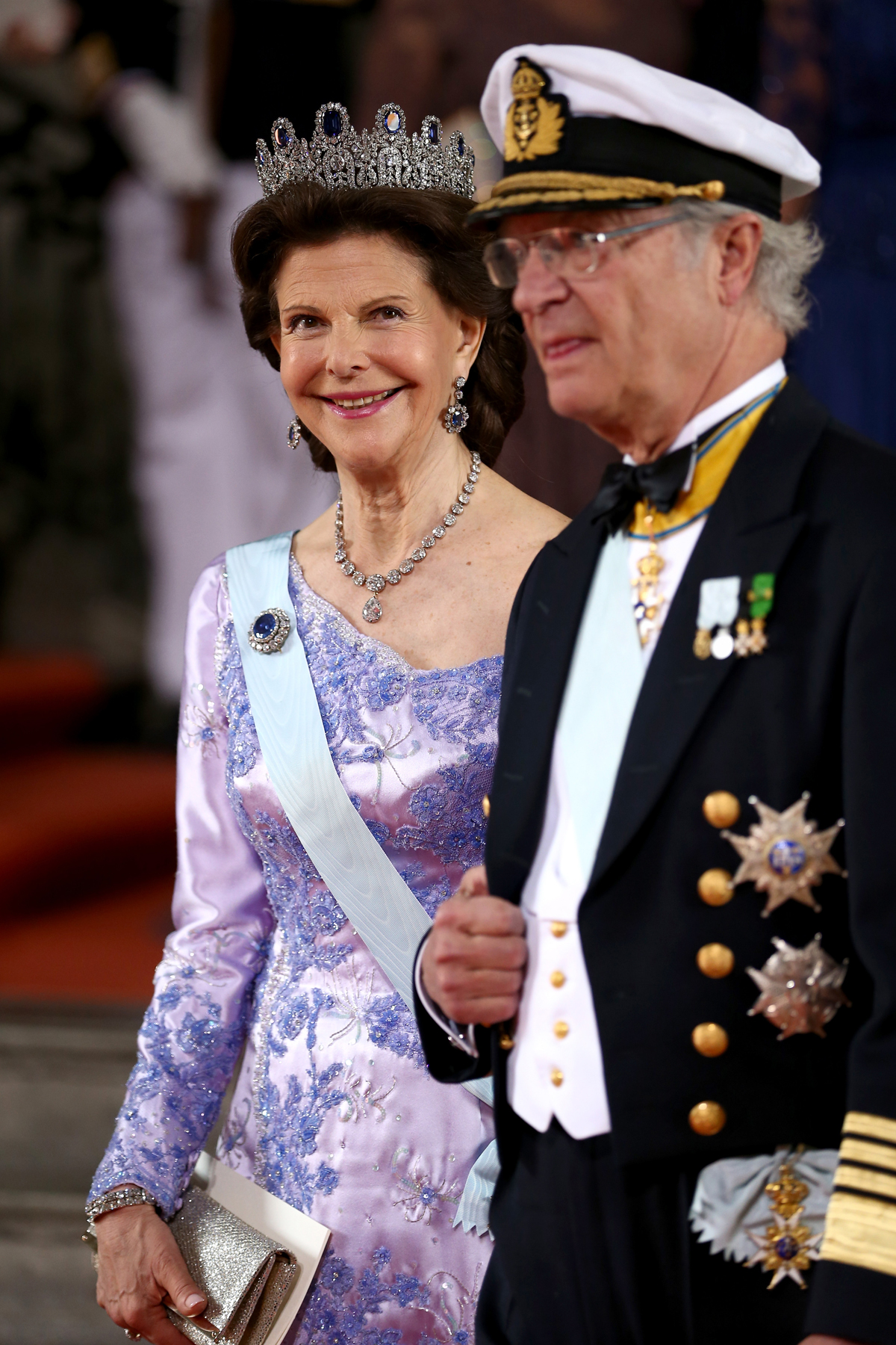 Il Re Carl XVI Gustaf e la Regina Silvia di Svezia durante il matrimonio reale del Principe Carl Philip e della Principessa Sofia a Stoccolma il 13 Giugno 2015 (Andreas Rentz/Getty Images)