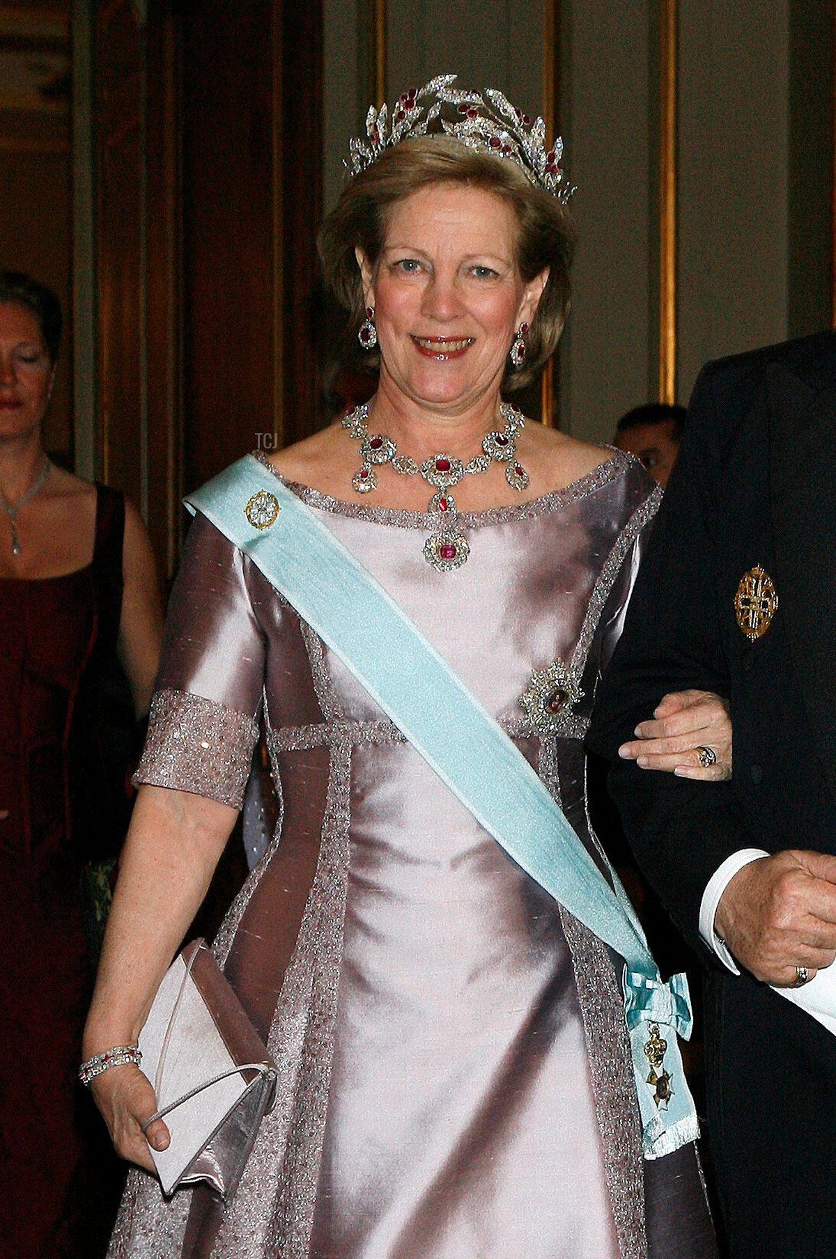 Re Costantino e Regina Anna-Maria di Grecia arrivano per un concerto dato al Palazzo di Stoccolma oggi come parte del 60° compleanno di Re Carl XVI Gustaf di Svezia a Stoccolma il 30 aprile 2006