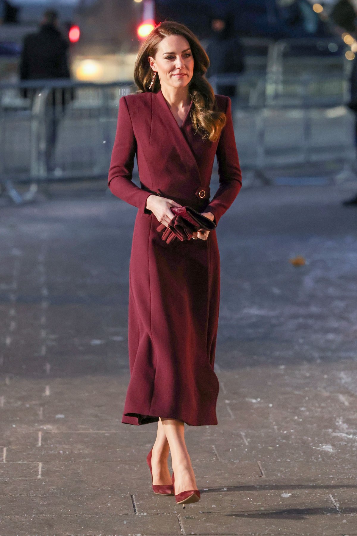 Catherine, Princess of Wales arrives for the 'Together at Christmas' Carol Service at Westminster Abbey on December 15, 2022 in London, England