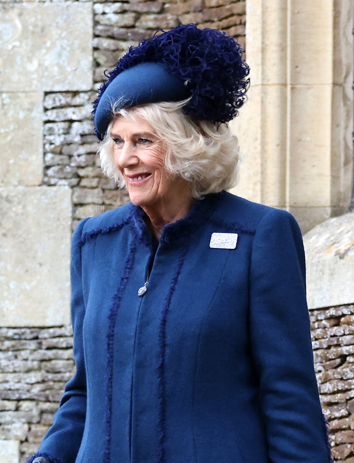 La Regina Camilla partecipa al servizio di Natale presso la Chiesa di Sandringham il 25 dicembre 2022 a Sandringham, Norfolk (Stephen Pond/Getty Images)