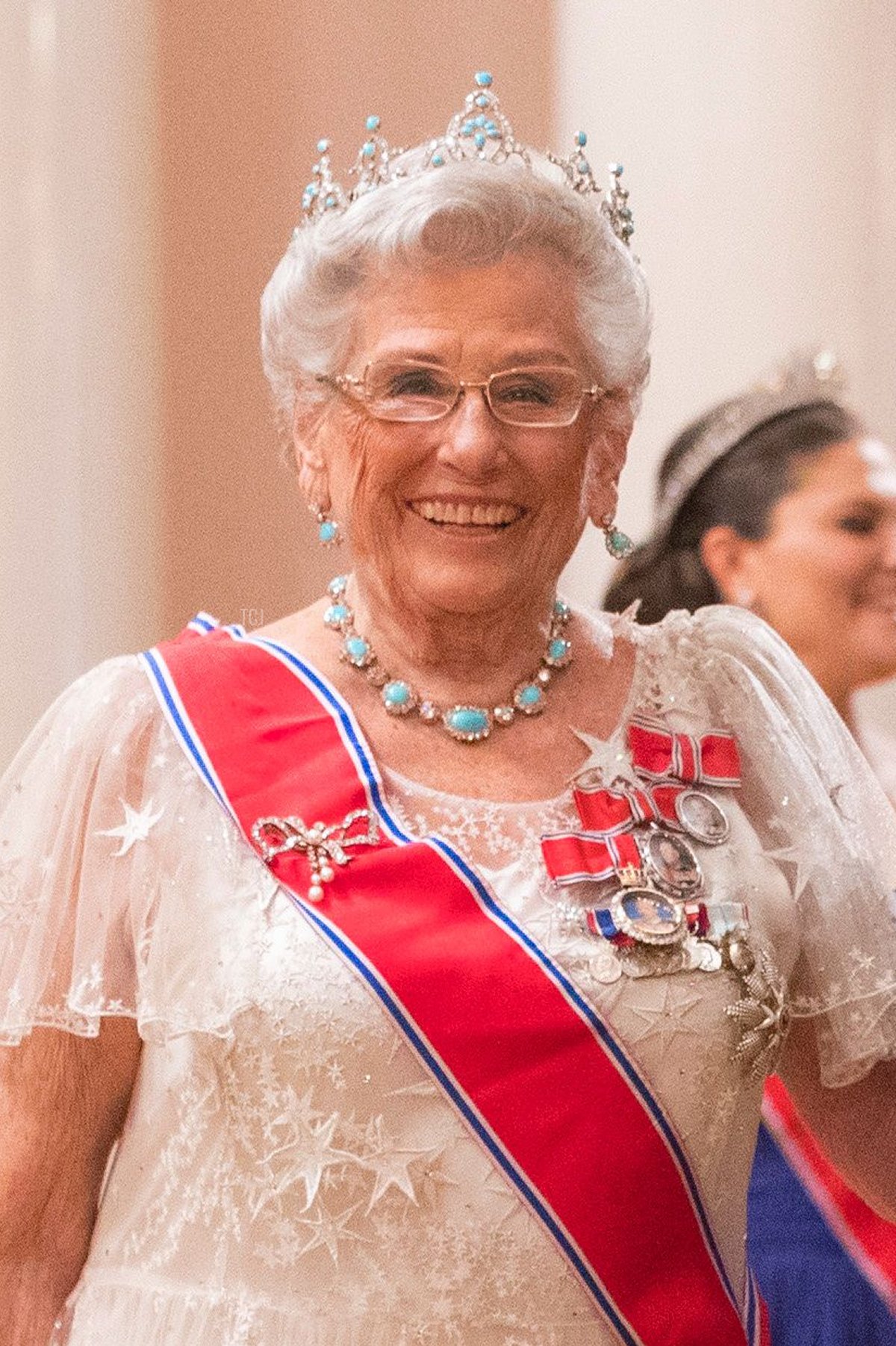 La Principessa Astrid di Norvegia arriva per una cena di gala al Palazzo Reale di Oslo, Norvegia il 9 maggio 2017 per celebrare gli 80 anni di vita del Re e della Regina (HAAKON MOSVOLD LARSEN/AFP via Getty Images)