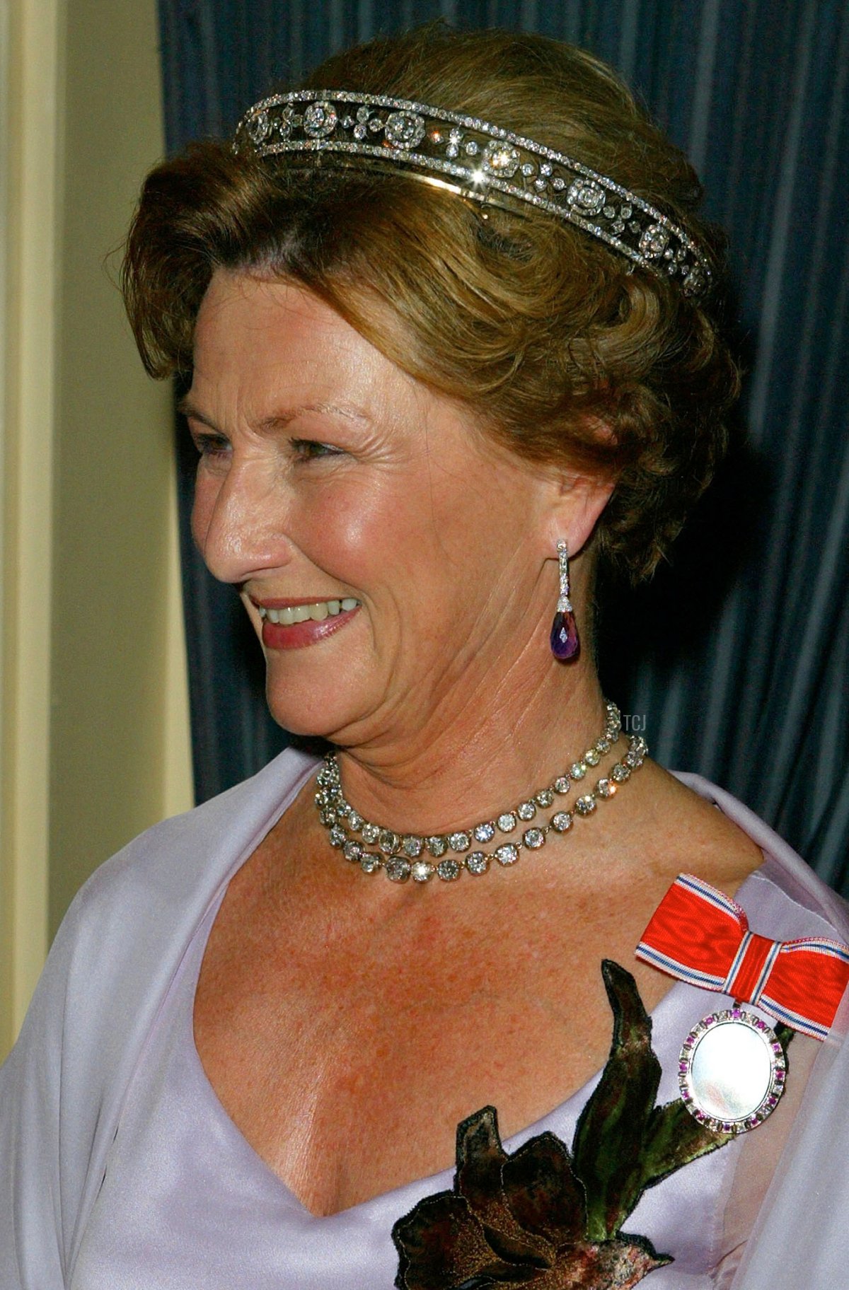 La Regina Sonja di Norvegia partecipa al gala annuale della American-Scandinavian Foundation il 15 ottobre 2002, a New York City (Matthew Peyton/Getty Images)