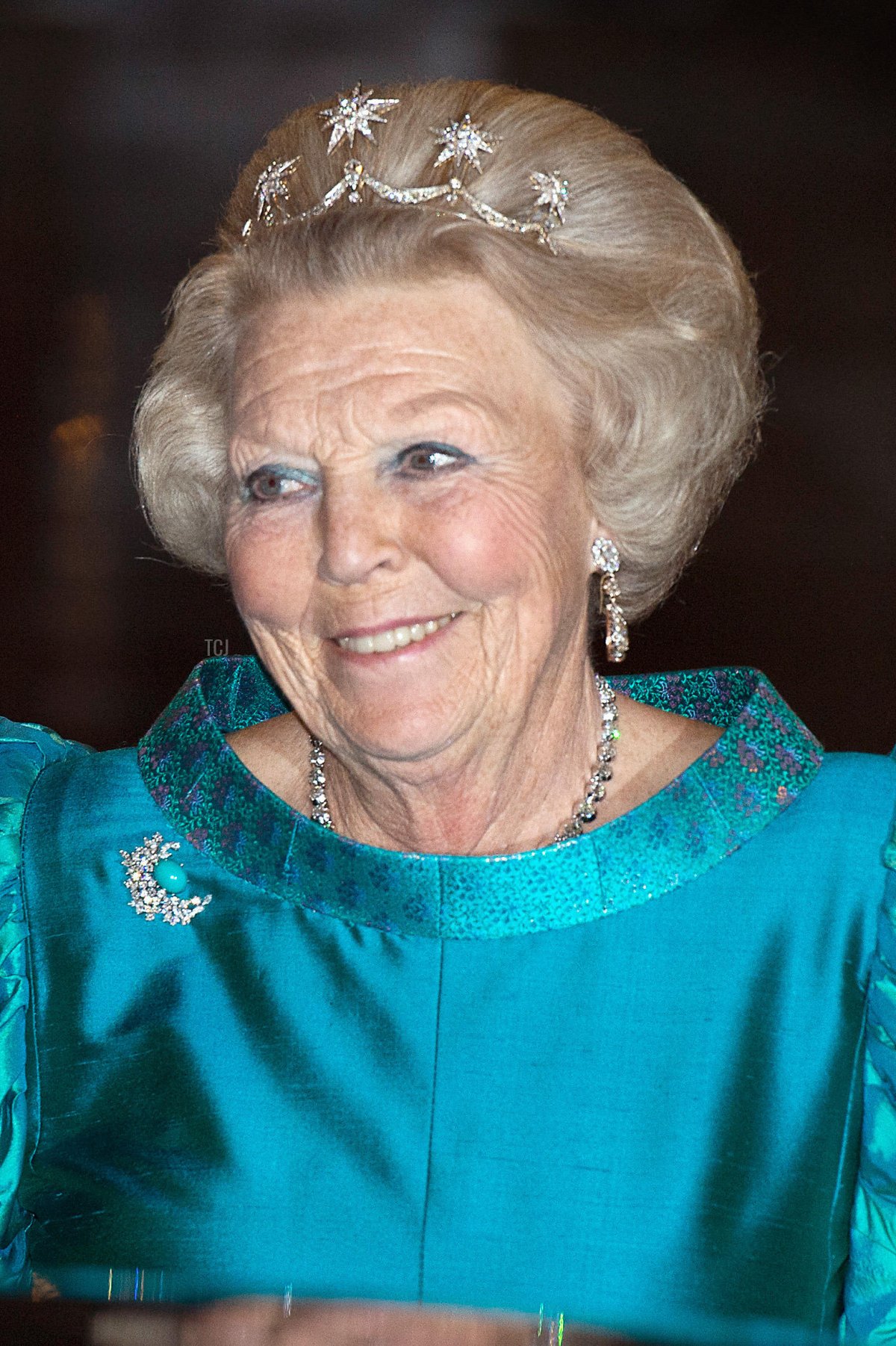 La principessa Beatrice dei Paesi Bassi partecipa a un gala dinner per il Corpo Diplomatico al Palazzo Reale di Amsterdam, 24 giugno 2015 (Robin Utrecht/DPA Picture Alliance/Alamy)