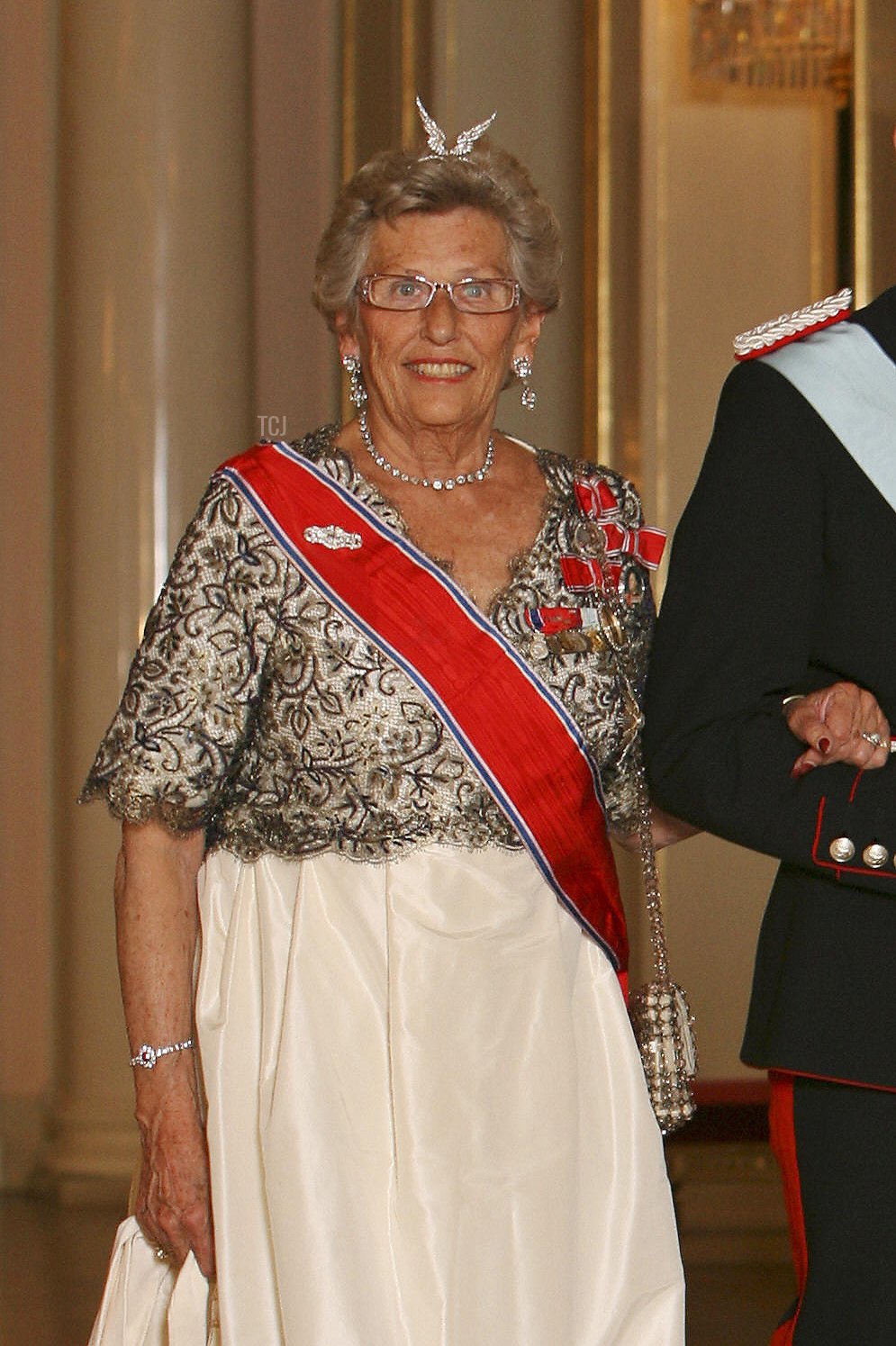 La Principessa Astrid, Mrs. Ferner arriva per una cena di gala al Palazzo Reale di Oslo il 13 settembre 2007, durante una visita di Stato dal Presidente del Brasile, Lula da Silva (Hakon Mosvold Larsen/AFP via Getty Images)