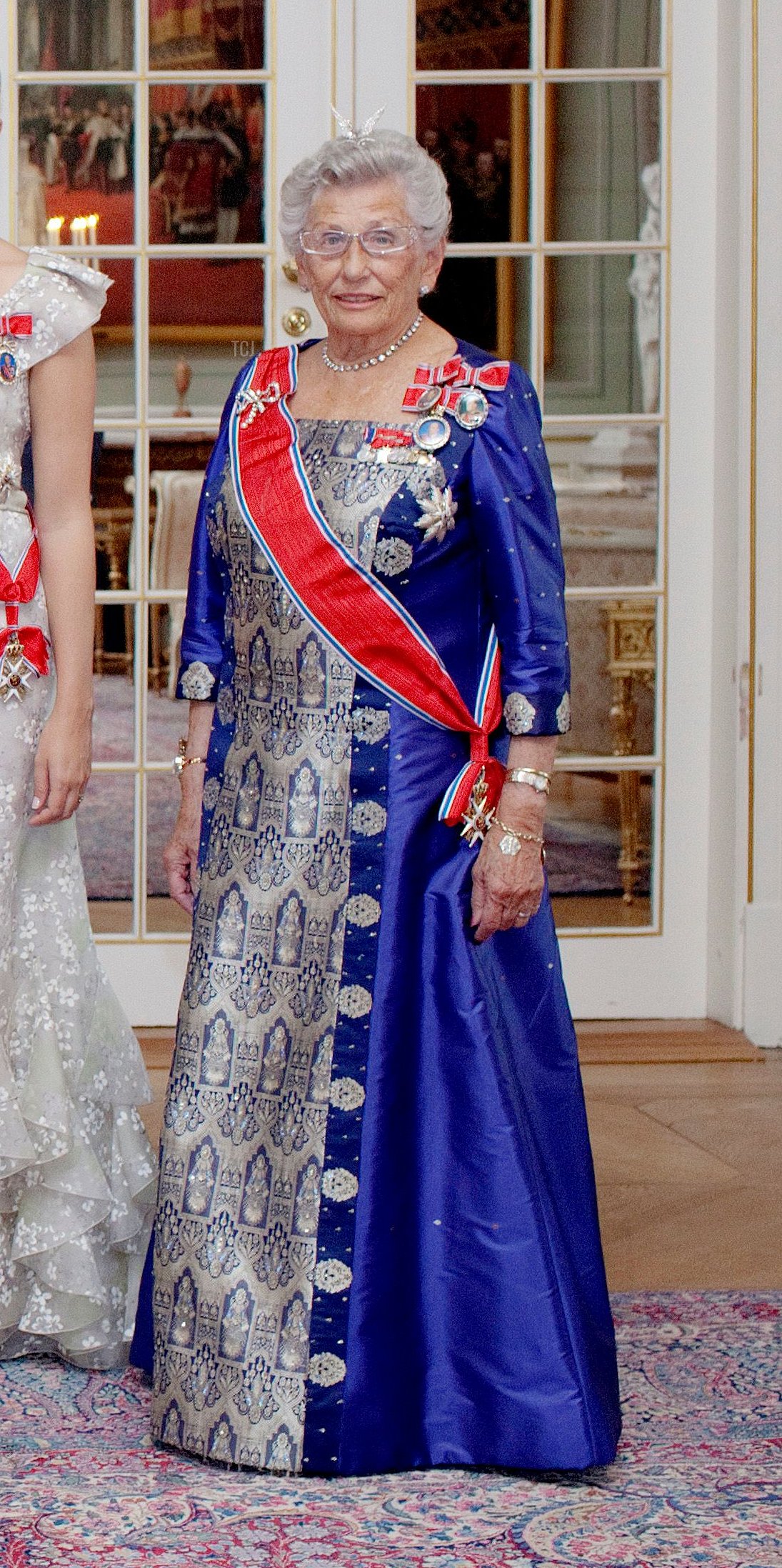 La Principessa Astrid, Mrs. Ferner arriva per la cena di gala al Palazzo Reale di Oslo il 31 agosto 2011, in occasione della visita di stato del Presidente della Repubblica del Sud Africa (Stian Lysberg Solum/AFP via Getty Images)