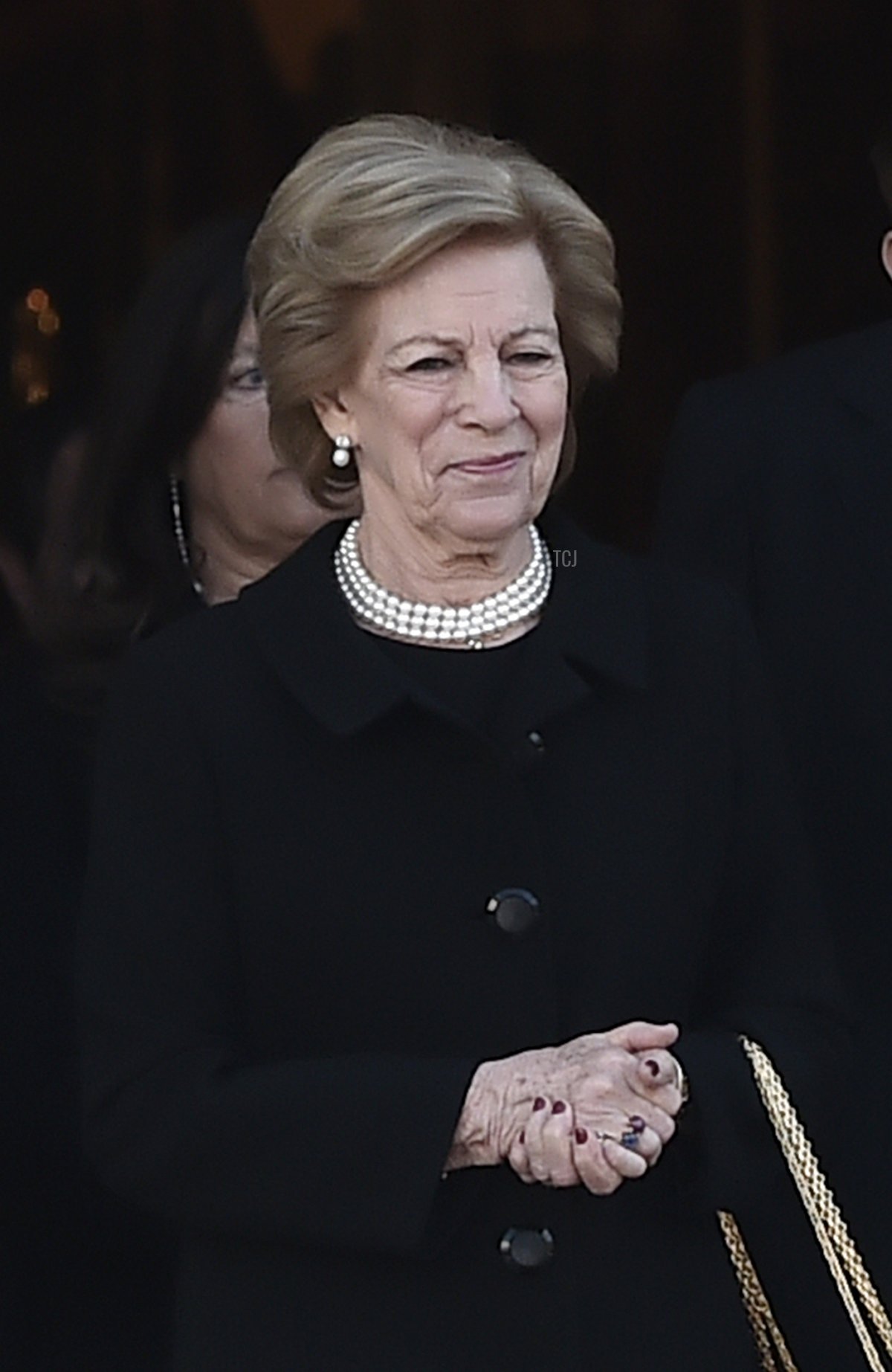 Regina Anna-Maria partecipa al Servizio Memoriale di 40 giorni per il Re Costantino II presso la Cattedrale Metropolita il 18 febbraio 2023 ad Atene, Grecia (Milos Bicanski/Getty Images)