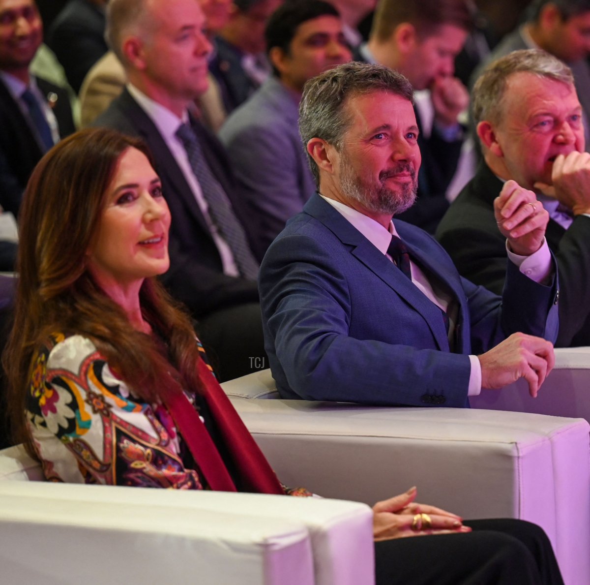 Il Crown Prince Frederik e la Crown Princess Mary di Danimarca partecipano alla sessione di apertura del India-Danmark: Partners for Green and Sustainable Progress, a Nuova Delhi il 28 febbraio 2023 (MONEY SHARMA/AFP via Getty Images)