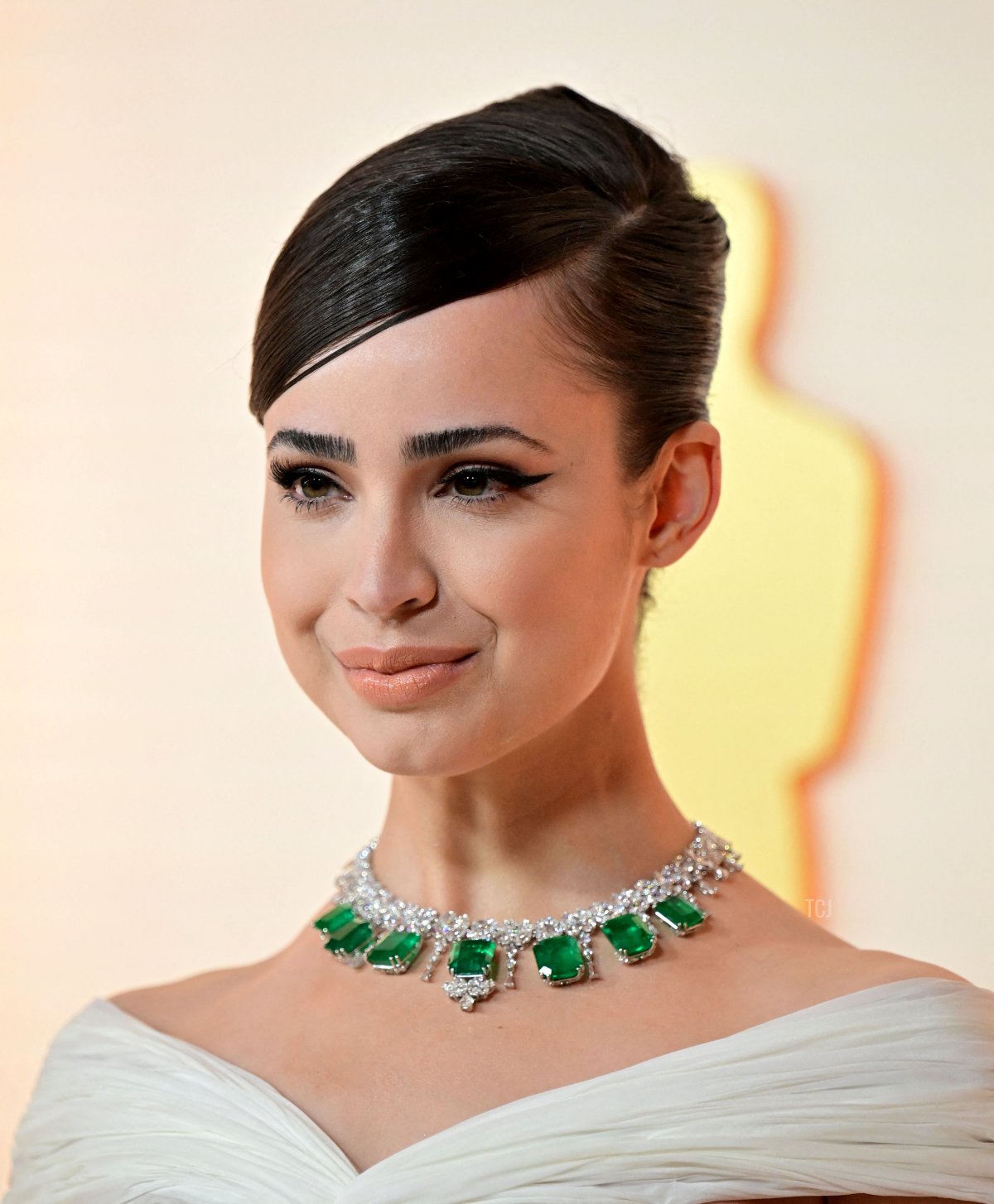 L'attrice e cantante americana Sofia Carson partecipa alla 95a edizione degli Academy Awards presso il Dolby Theatre di Hollywood, California, il 12 marzo 2023 (FREDERIC J. BROWN/AFP via Getty Images)