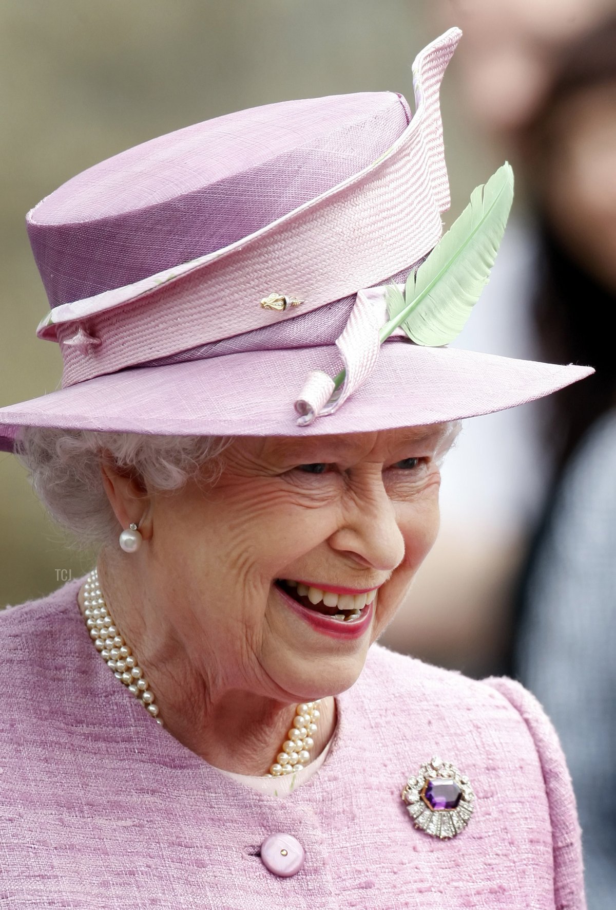 La regina Elisabetta II partecipa alla Cerimonia delle Chiavi al Palazzo di Holyroodhouse il 12 luglio 2010 a Edimburgo, Scozia (Danny Lawson - WPA Pool/Getty Images)