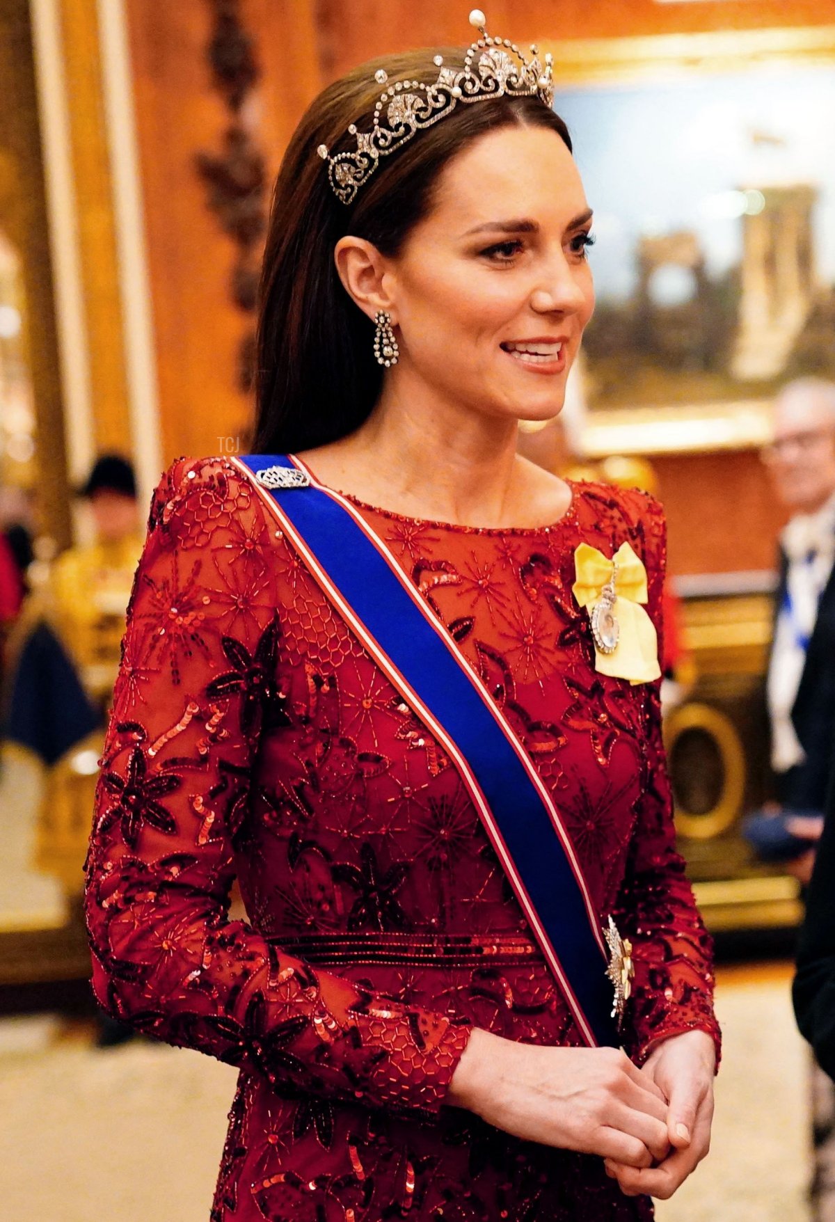 La Principessa di Gallese parla con gli ospiti durante una ricezione del Corpo Diplomatico a Buckingham Palace a Londra il 6 dicembre 2022 (VICTORIA JONES/POOL/AFP via Getty Images)