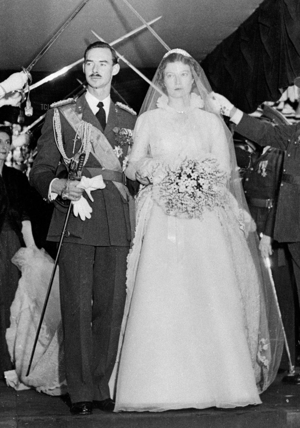 Il Granduca Ereditario Giovanni del Lussemburgo sposa la Principessa Giuseppina-Carlotta del Belgio nella cattedrale del Lussemburgo, 9 aprile 1953 (PA Images/Alamy)