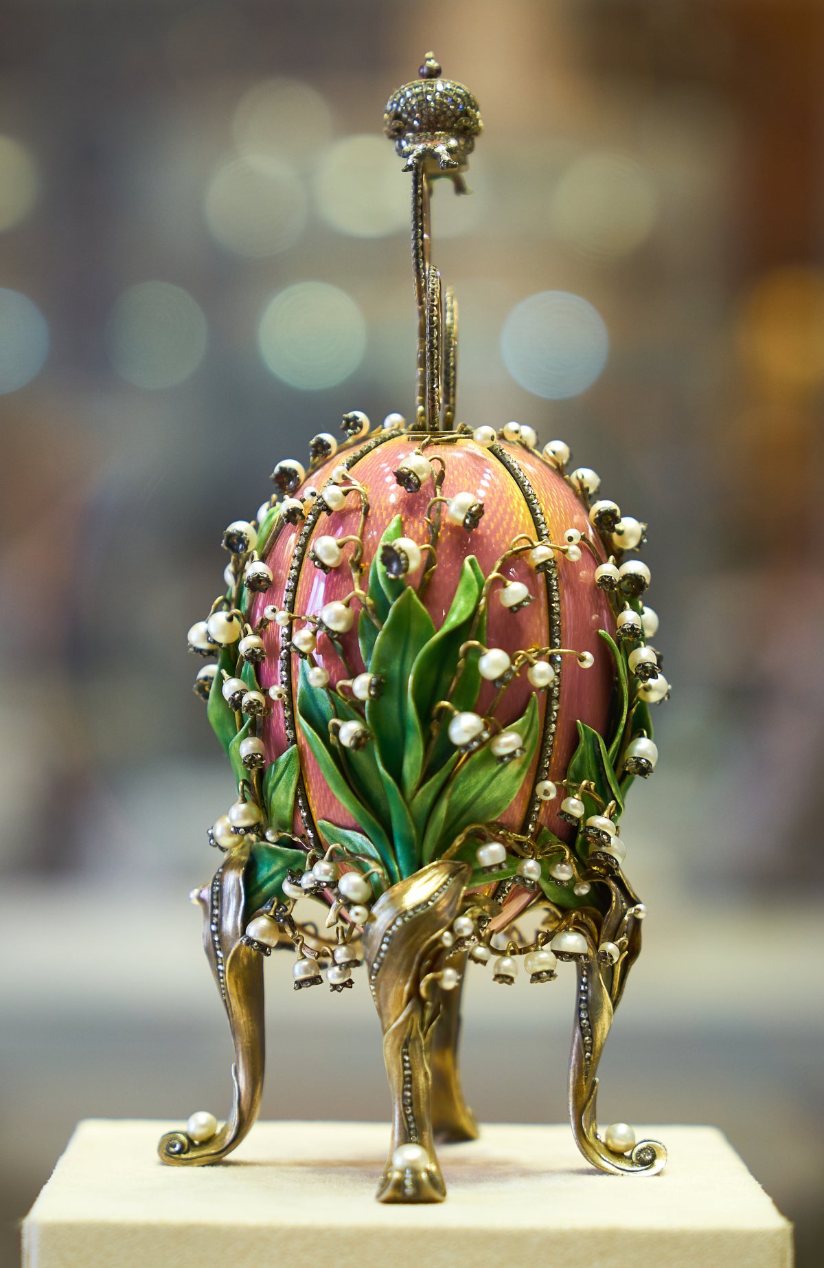 L'uovo dei mughetti al Museo Fabergé di San Pietroburgo, agosto 2019 (Pedro Szekely/Wikimedia Commons)