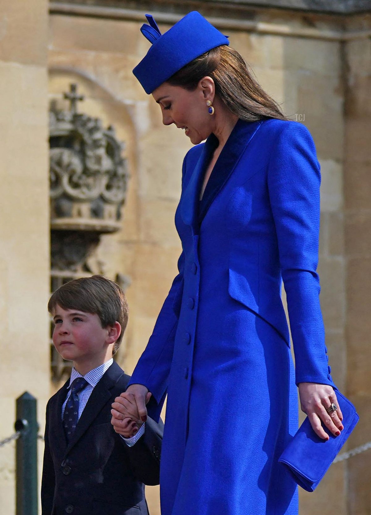 La Principessa di Galles e il Principe Louis partecipano al Servizio Pasquale di Mattutino al Castello di Windsor il 9 aprile 2023 a Windsor, Inghilterra (Yui Mok - WPA Pool/Getty Images)