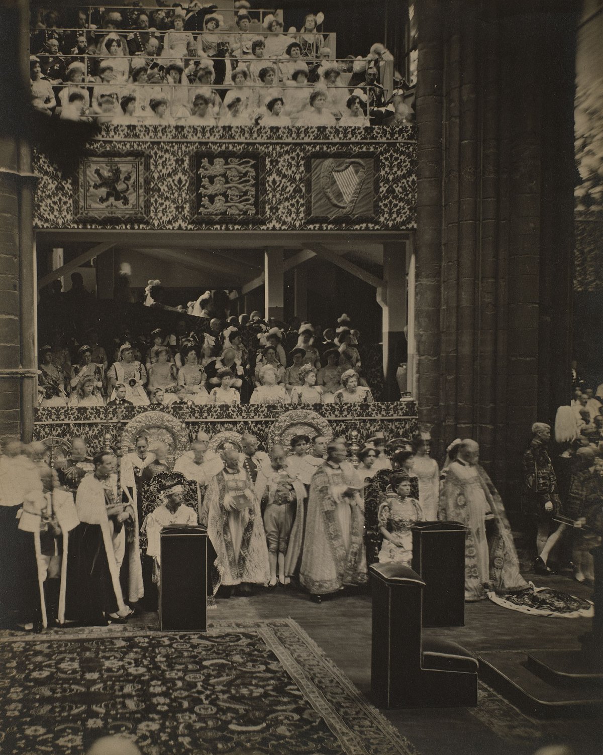 Incoronazione di Re Giorgio V e Regina Maria all'Abbazia di Westminster, 22 giugno 1911 (Sir Benjamin Stone/Royal Collection Trust)