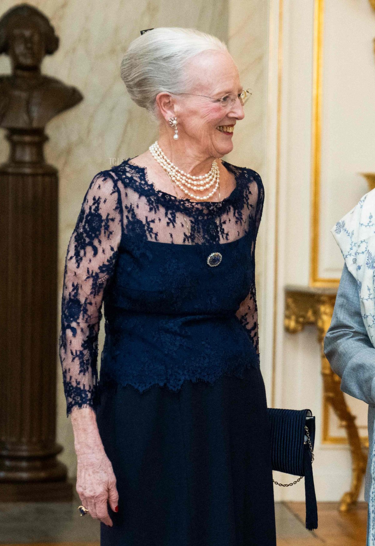 La Regina Margrethe II di Danimarca ha un'udienza ufficiale con il Primo Ministro Modi dell'India al Castello di Amalienborg a Copenaghen, Danimarca, il 3 maggio 2022 (MARTIN SYLVEST/Ritzau Scanpix/AFP via Getty Images)