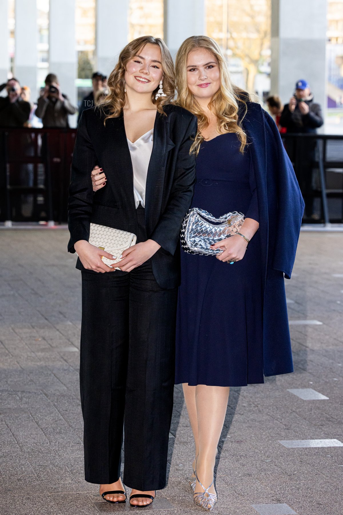 Principessa Ariane e Principessa Amalia dei Paesi Bassi partecipano al concerto del Giorno del Re il 19 aprile 2023 a Rotterdam, Paesi Bassi (Patrick van Katwijk/Getty Images)