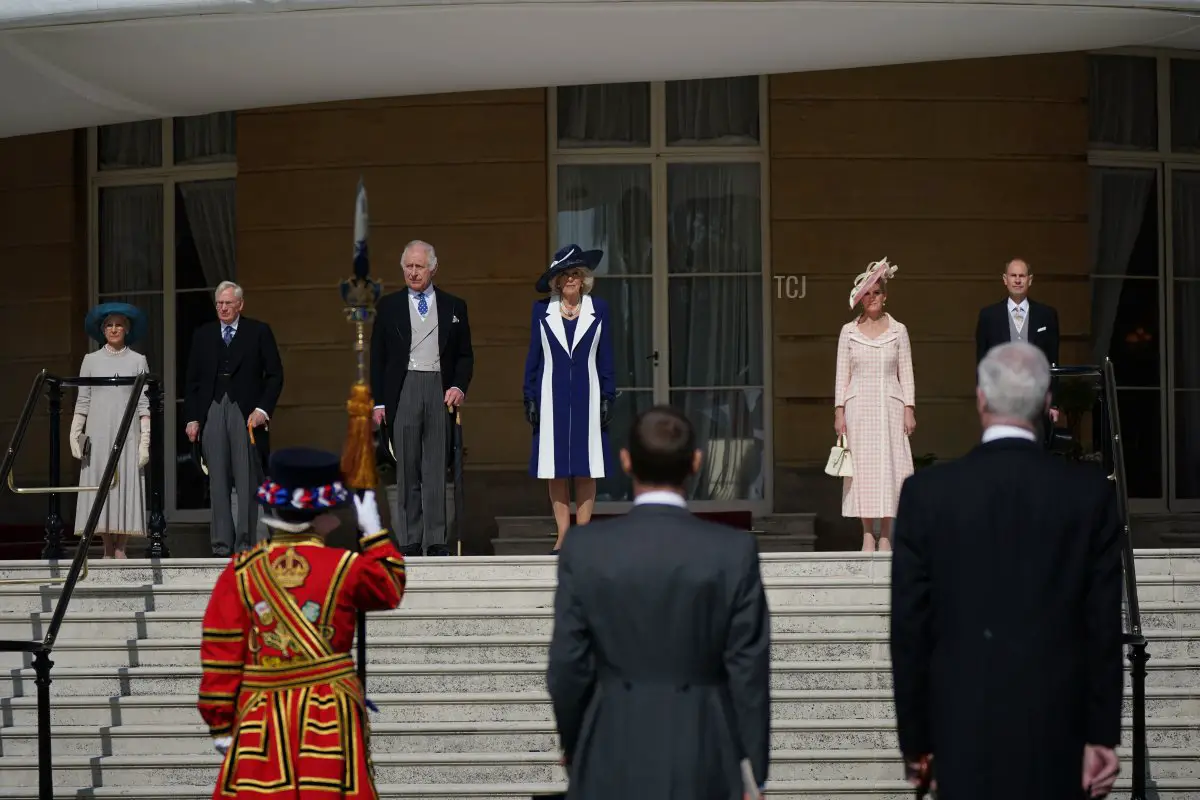 Re Carlo III e Regina Camilla ospitano un giardino party a Buckingham Palace, parte dei festeggiamenti per il coronamento di questa settimana, 3 maggio 2023 (Yui Mok - WPA Pool/Getty Images)