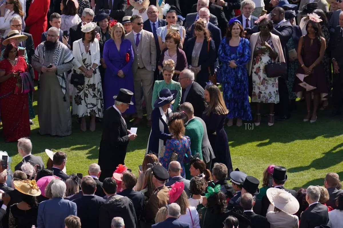 Re Carlo III e Regina Camilla ospitano un giardino party a Buckingham Palace, parte dei festeggiamenti per il coronamento di questa settimana, 3 maggio 2023 (JONATHAN BRADY/POOL/AFP via Getty Images)