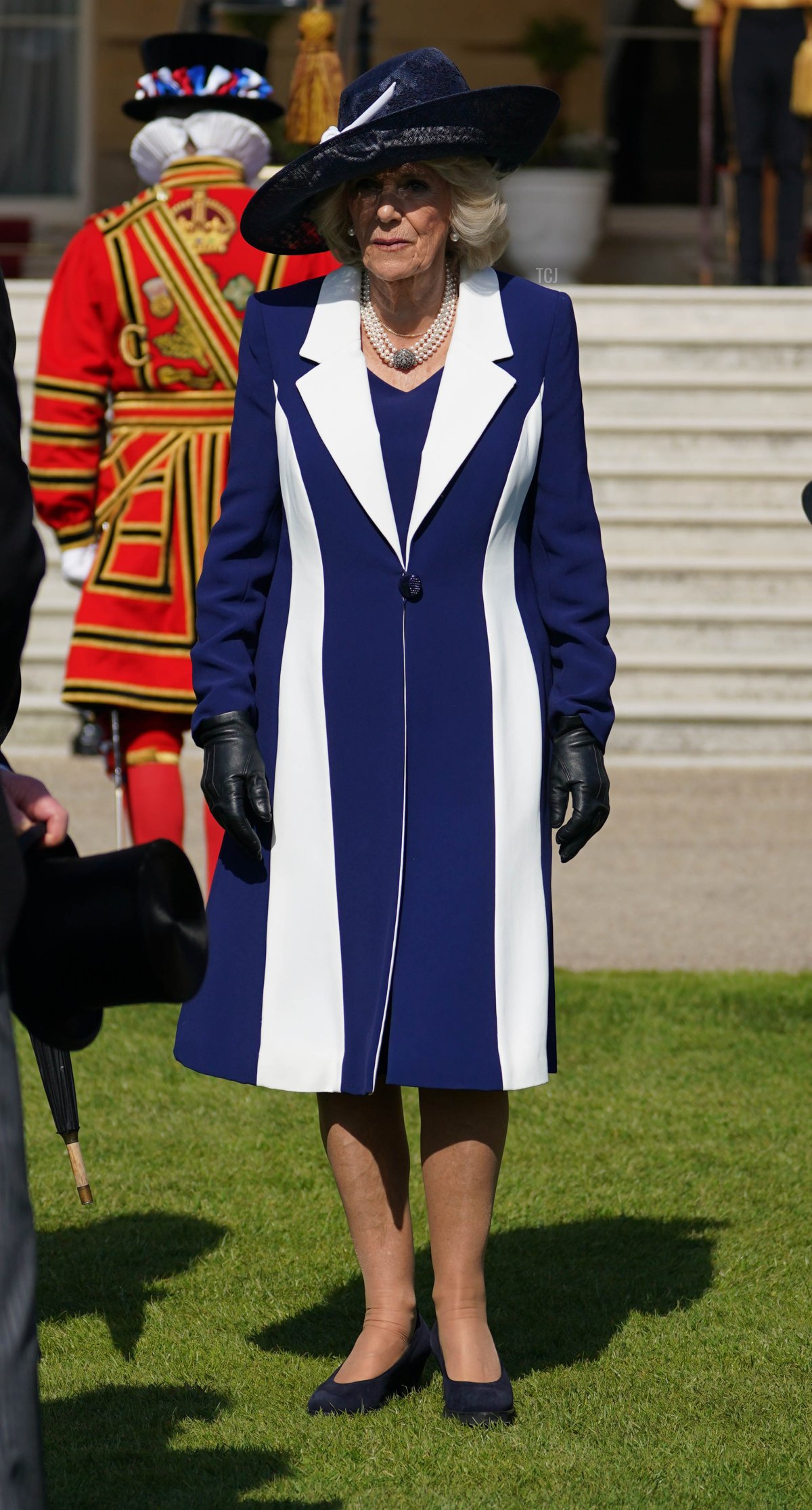 La Regina Camilla partecipa a un giardino party a Buckingham Palace, parte dei festeggiamenti per il coronamento di questa settimana, 3 maggio 2023 (Yui Mok - WPA Pool/Getty Images)