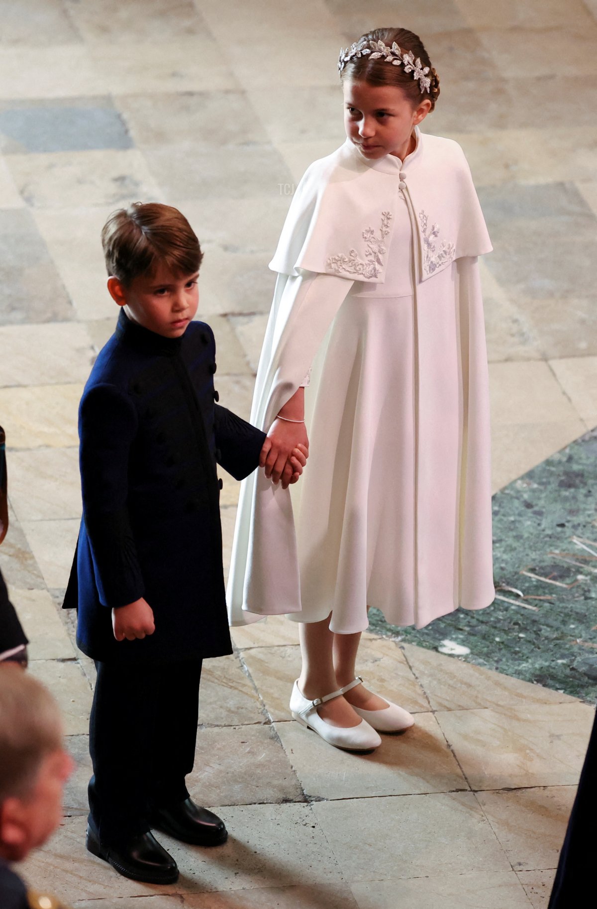 Il Principe Louis e la Principessa Charlotte di Galles partecipano all'incoronazione del loro nonno, re Carlo III, all'Abbazia di Westminster, 6 maggio 2023 (PHIL NOBLE/POOL/AFP tramite Getty Images)