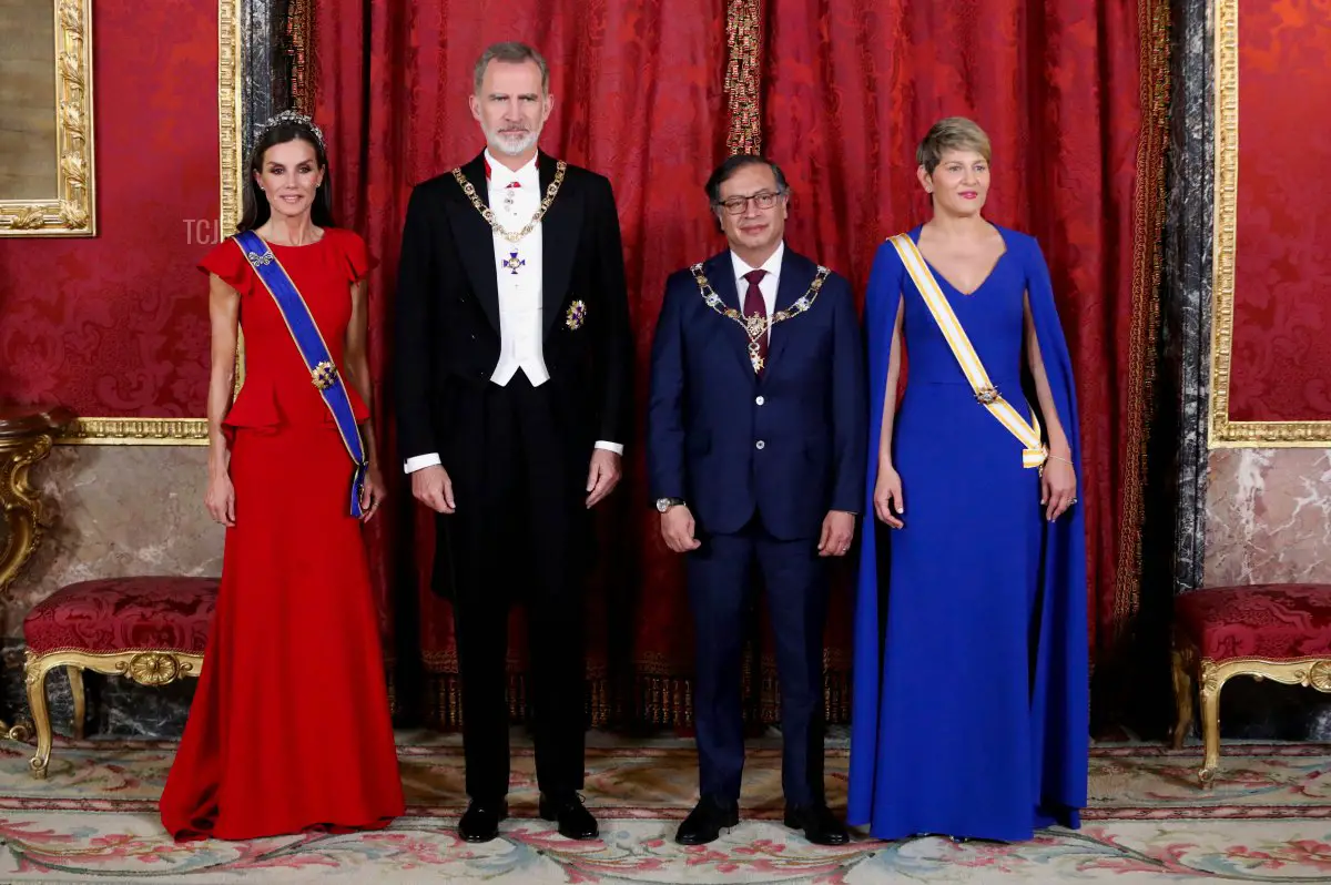 Il Re e la Regina di Spagna ospitano una cena di gala per il Presidente e la First Lady della Colombia al Palazzo Reale di Madrid, 3 maggio 2023 (VIOLETA SANTOS MOURA/POOL/AFP tramite Getty Images)