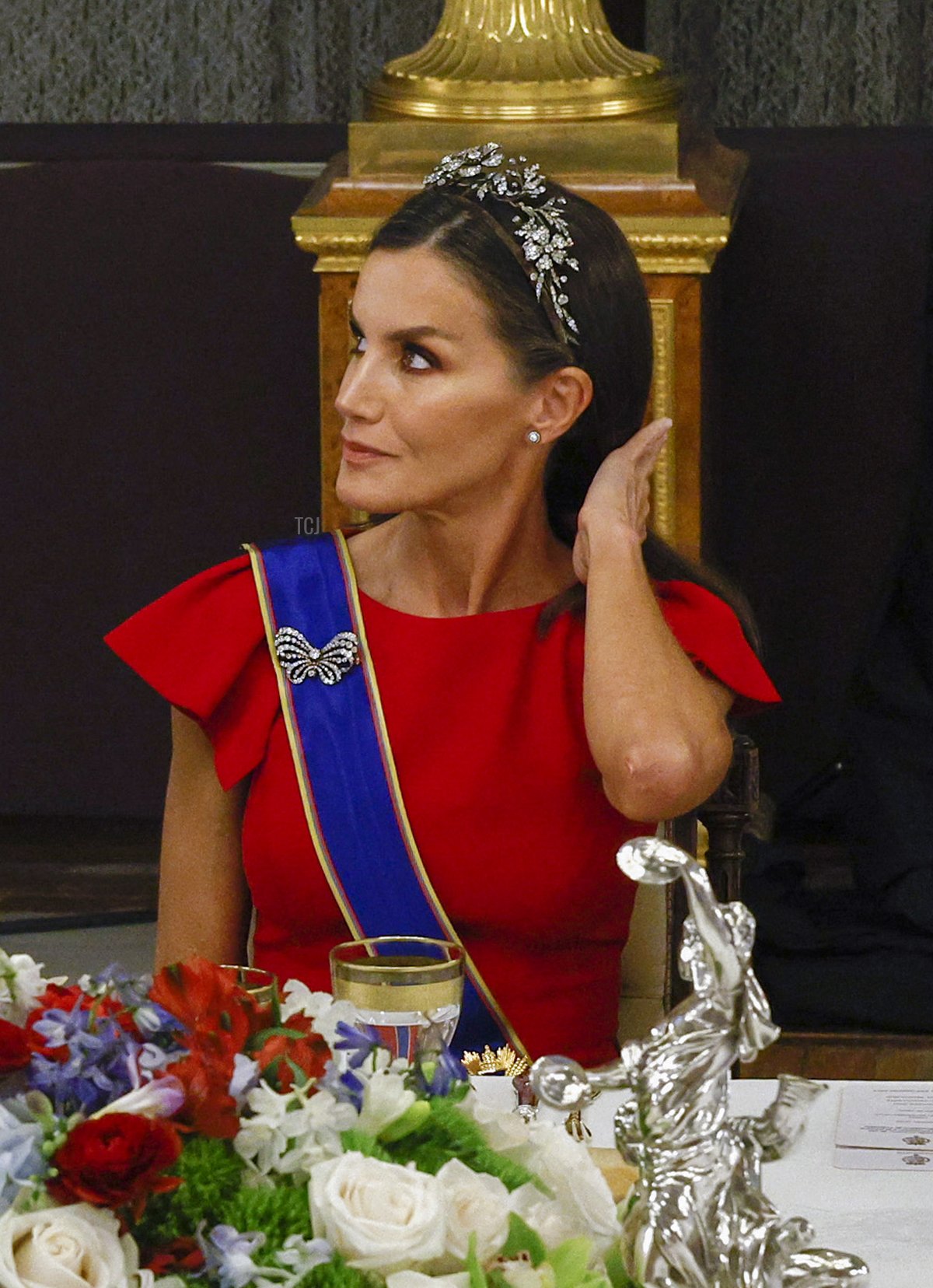 La Regina di Spagna partecipa a una cena di gala per il Presidente e la First Lady della Colombia al Palazzo Reale di Madrid, 3 maggio 2023 (CHEMA MOYA/POOL/AFP tramite Getty Images)